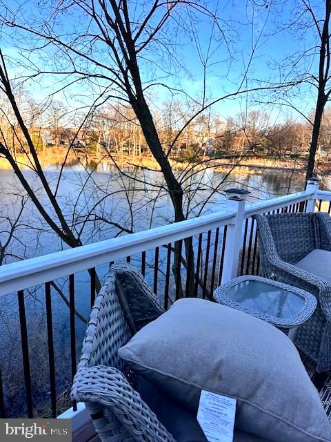 STONEY BEACH - Residential