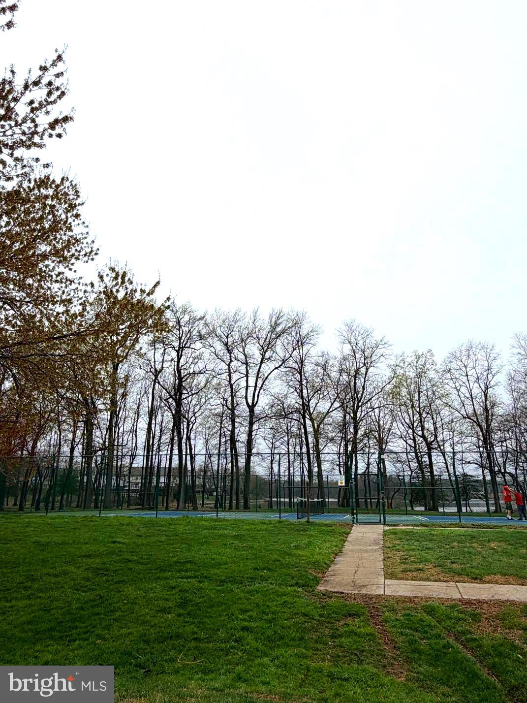 STONEY BEACH - Residential