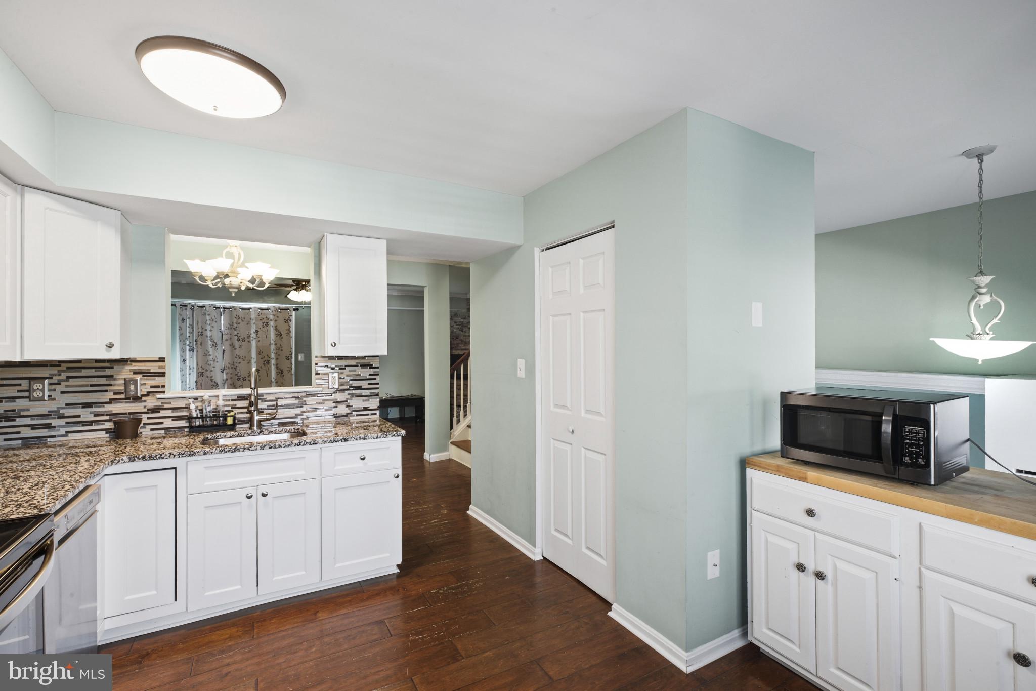 STONEY BEACH - Residential