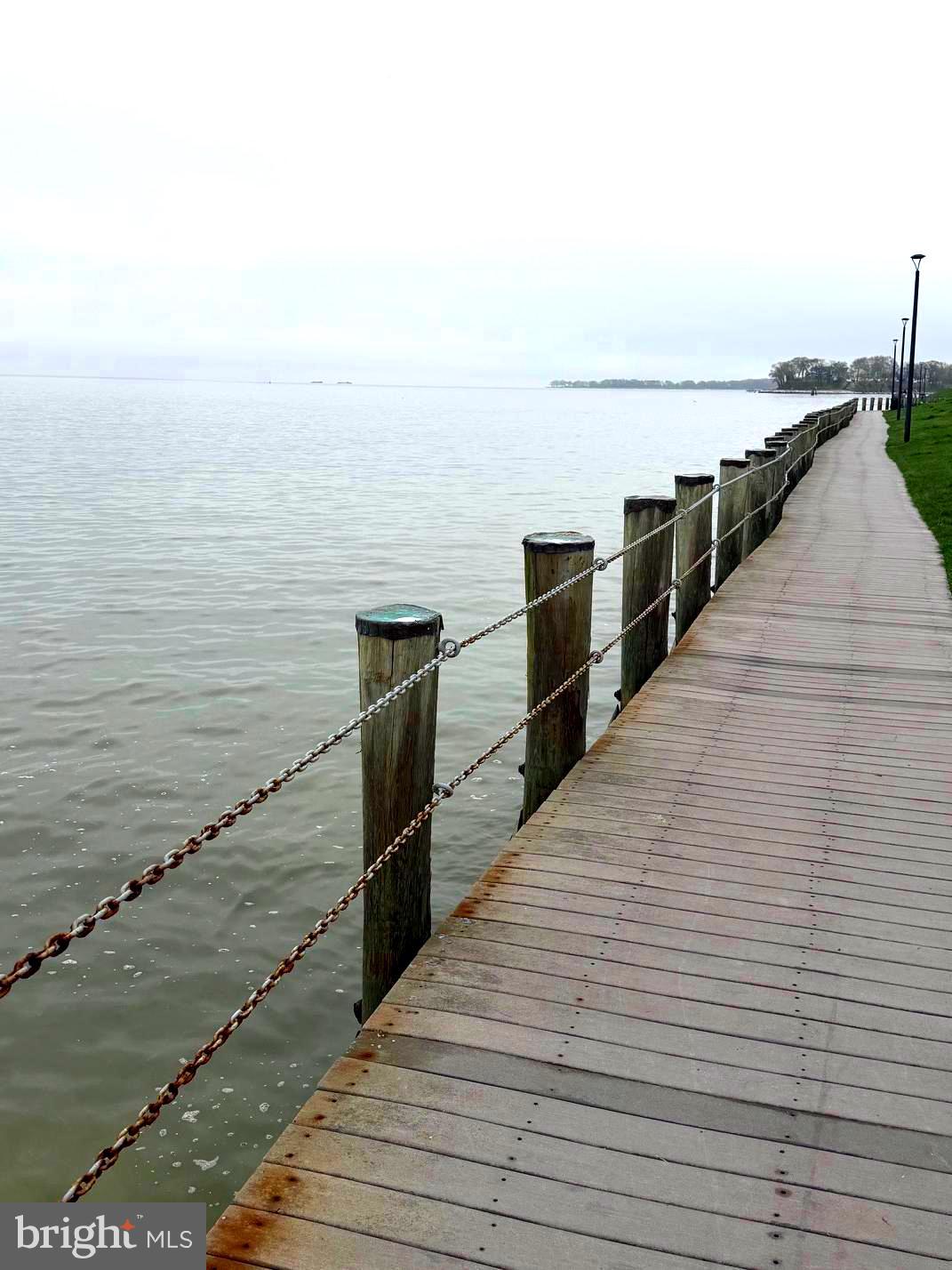 STONEY BEACH - Residential