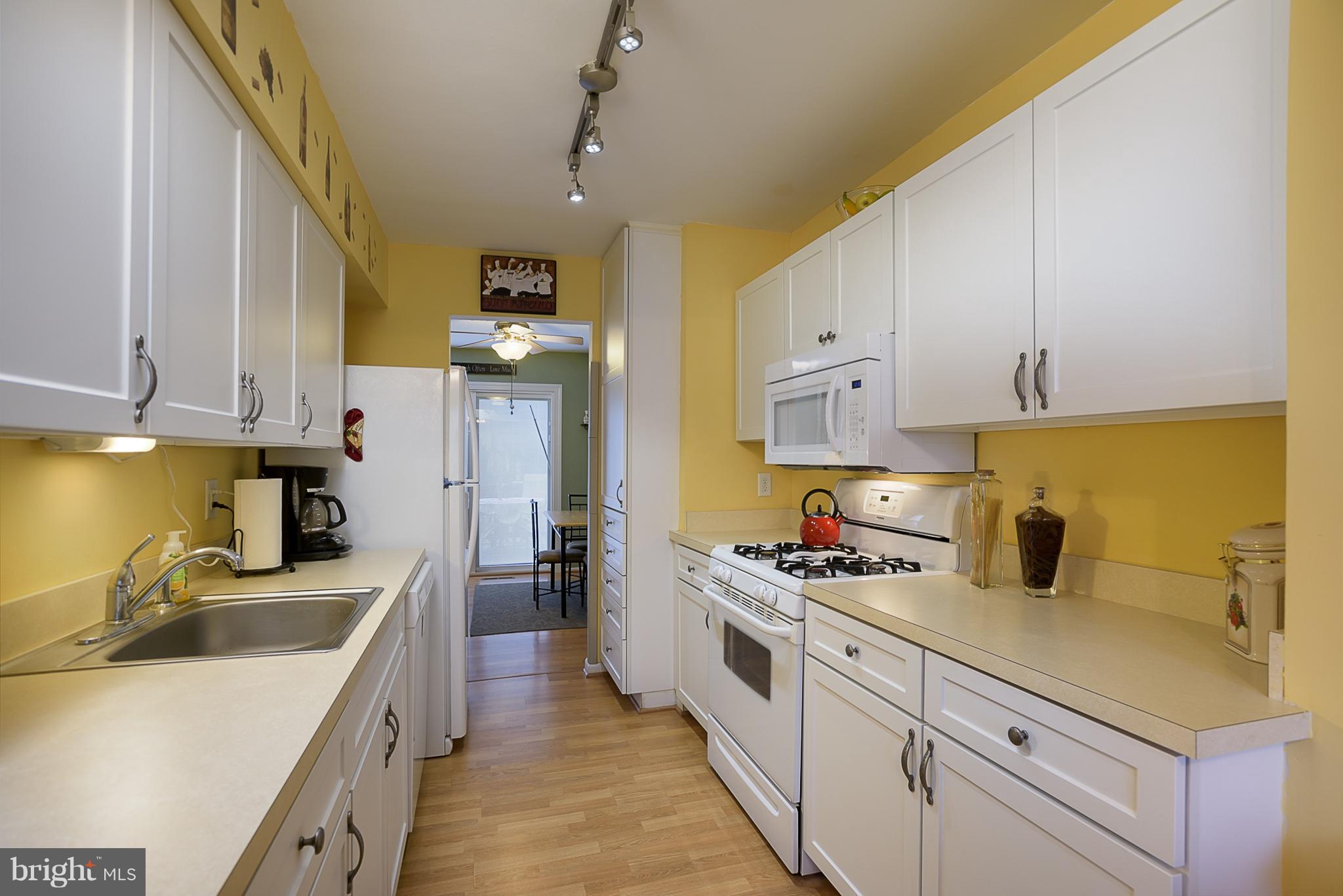 VILLAGE OF OLDE MILL - Residential