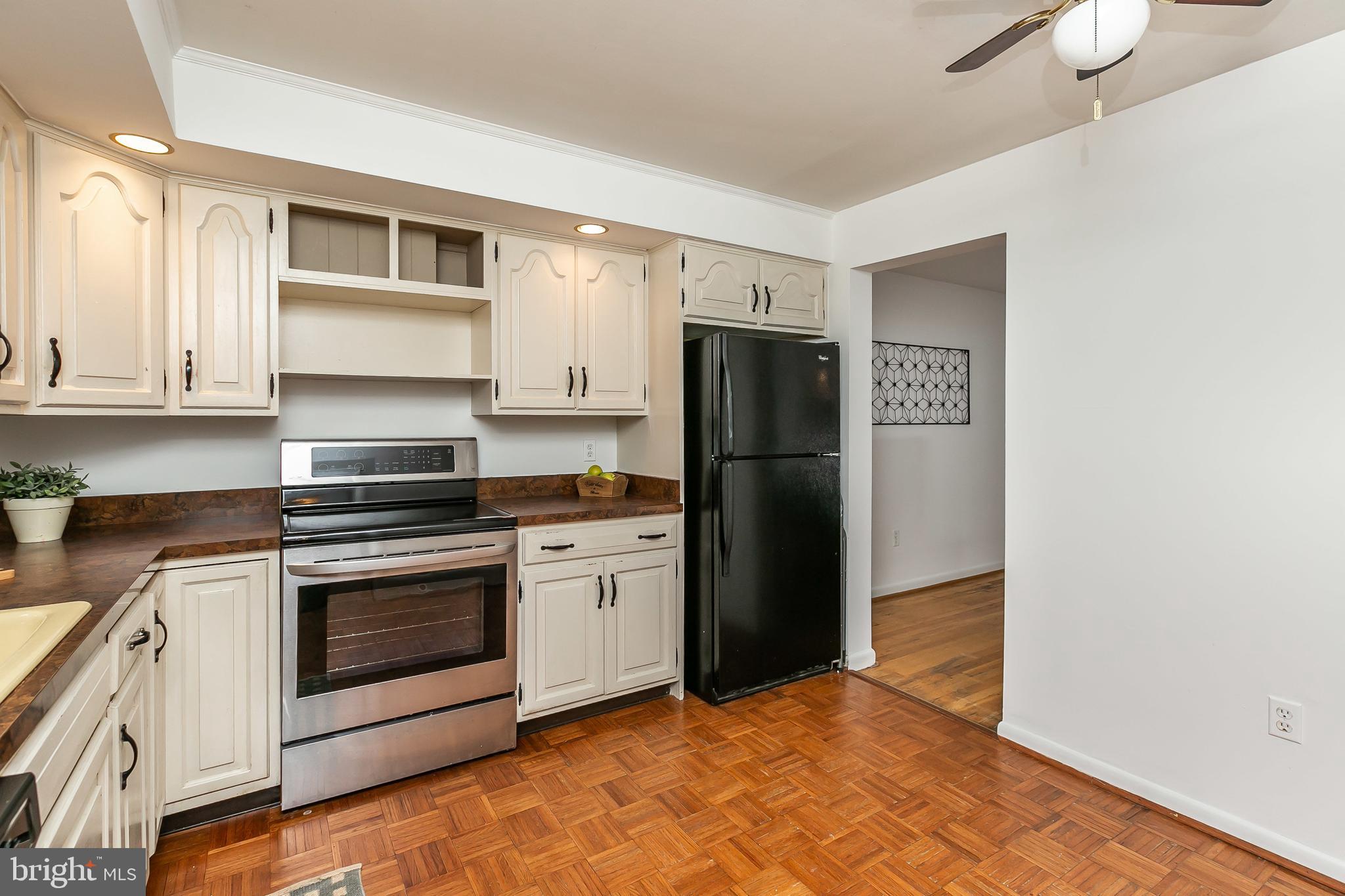 DULANEY TOWERS - Residential