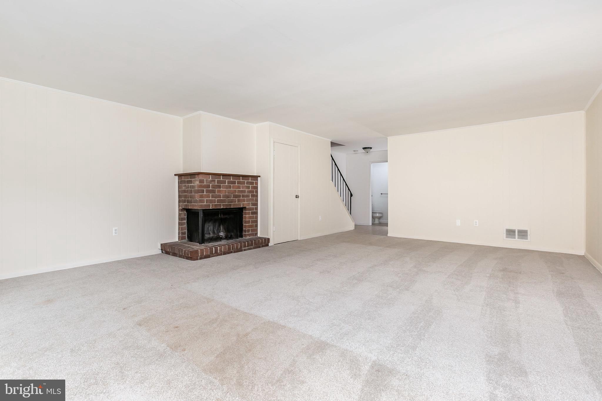 DULANEY TOWERS - Residential