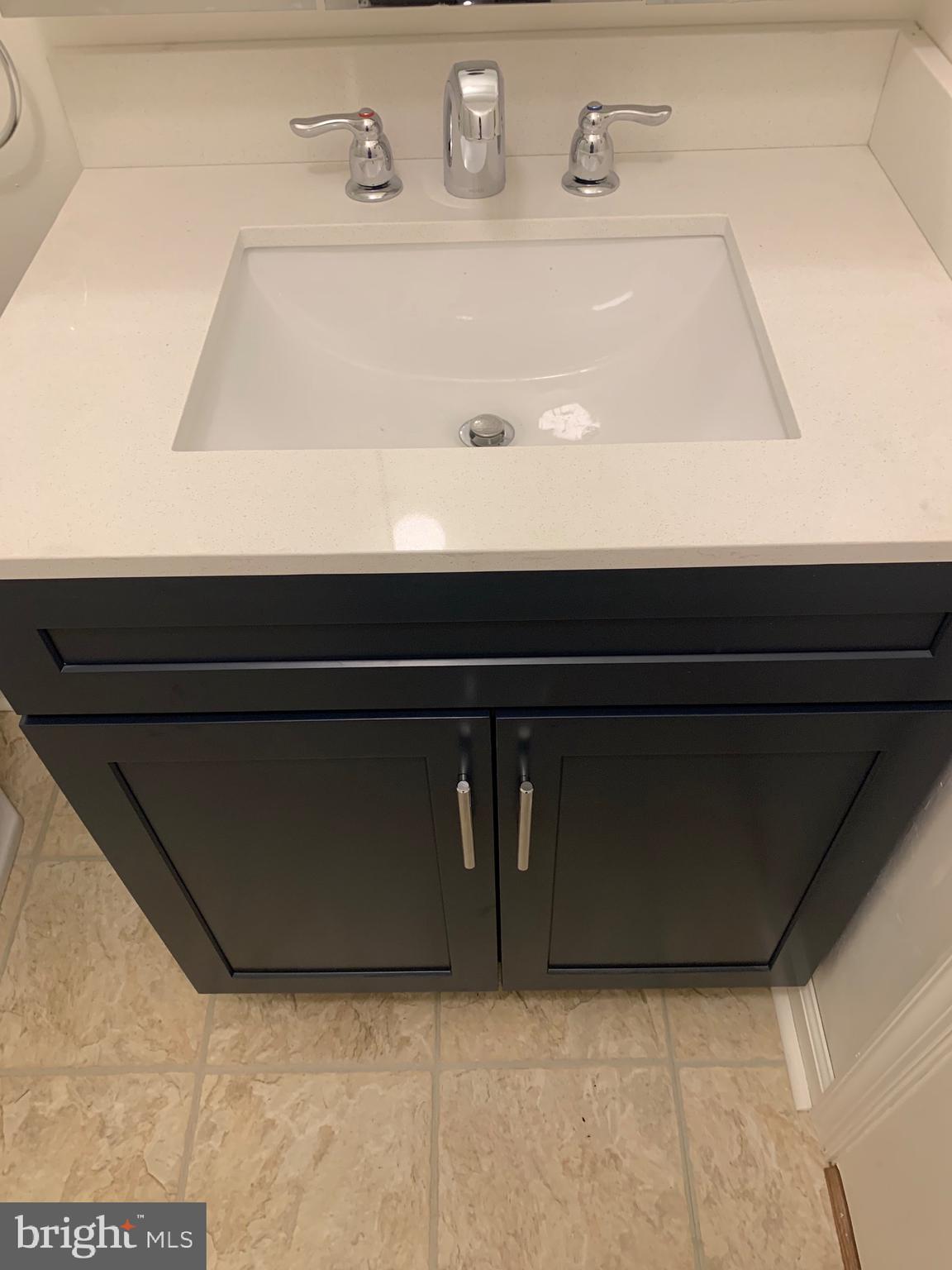 LINDENFIELD - Residential Lease