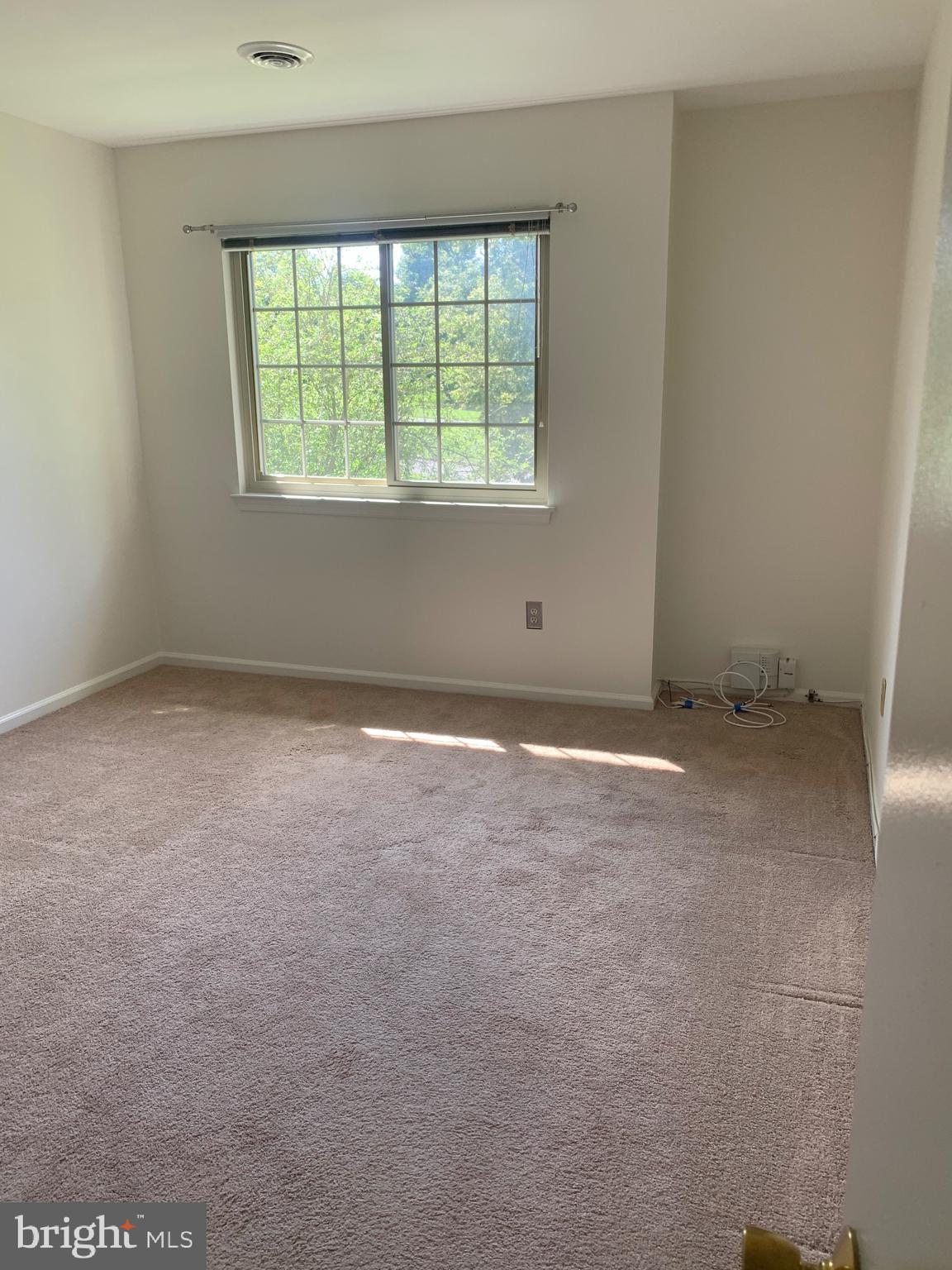 LINDENFIELD - Residential Lease