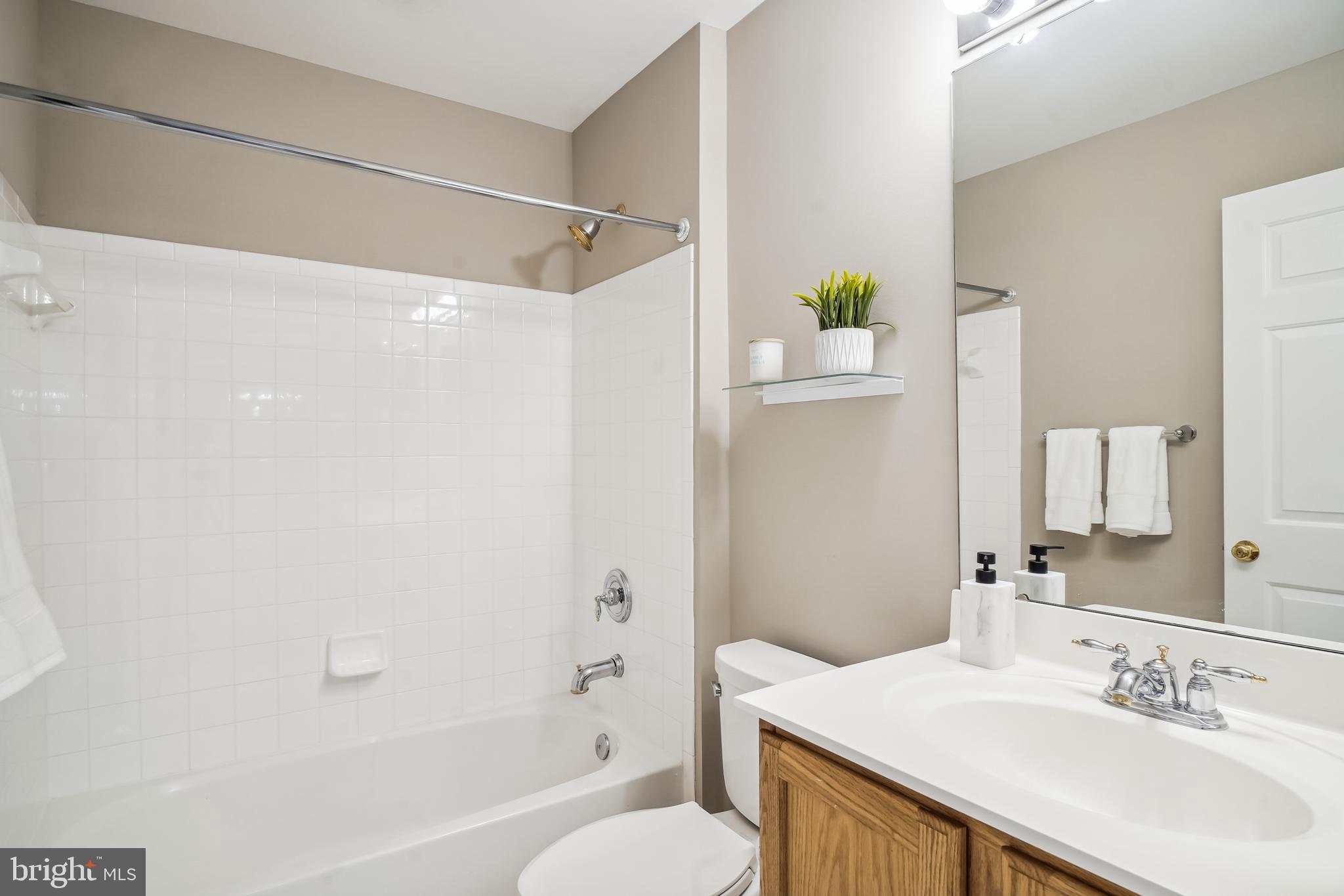 VILLAS AT CATTAIL CREEK - Residential