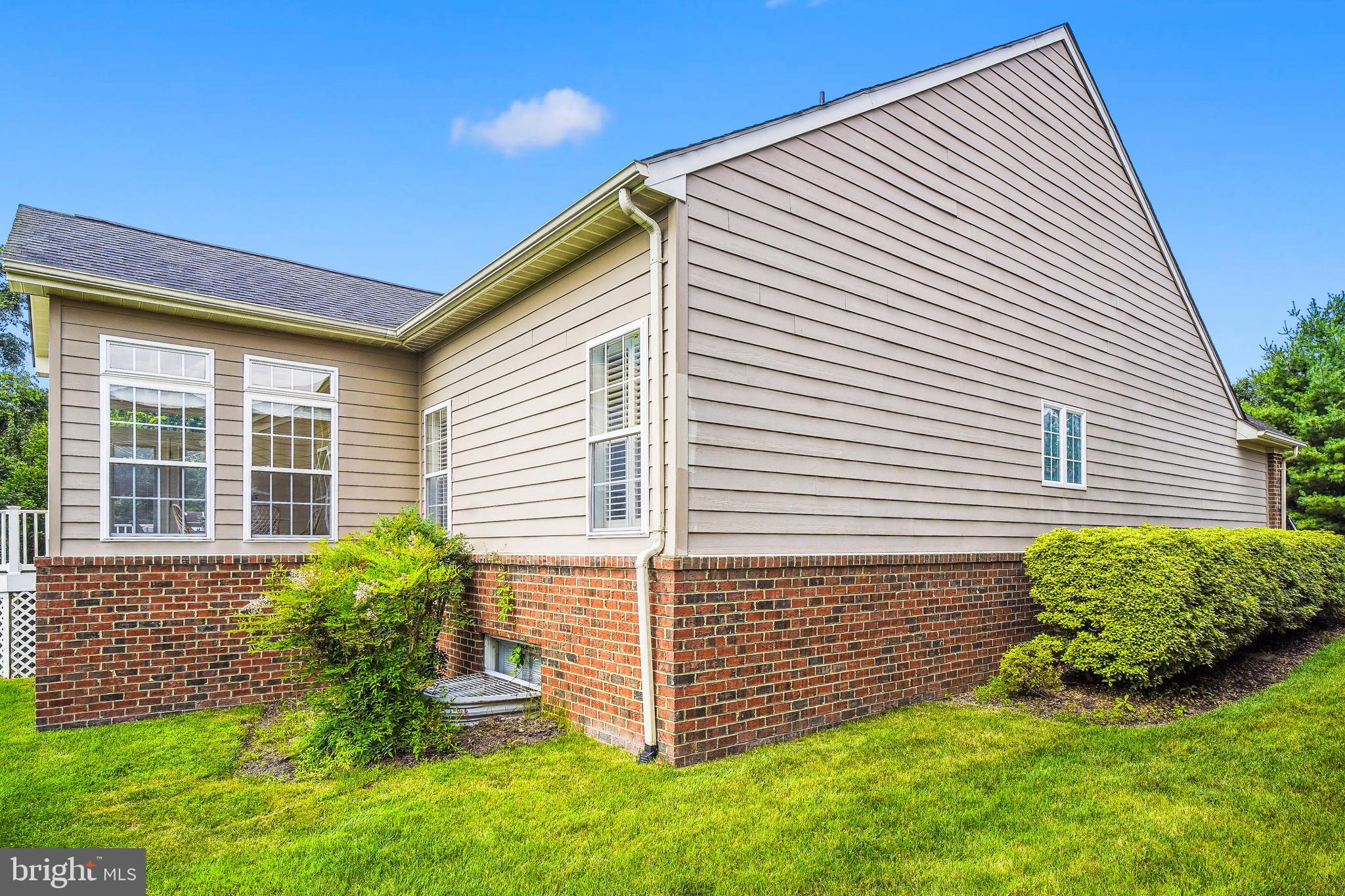 VILLAS AT CATTAIL CREEK - Residential