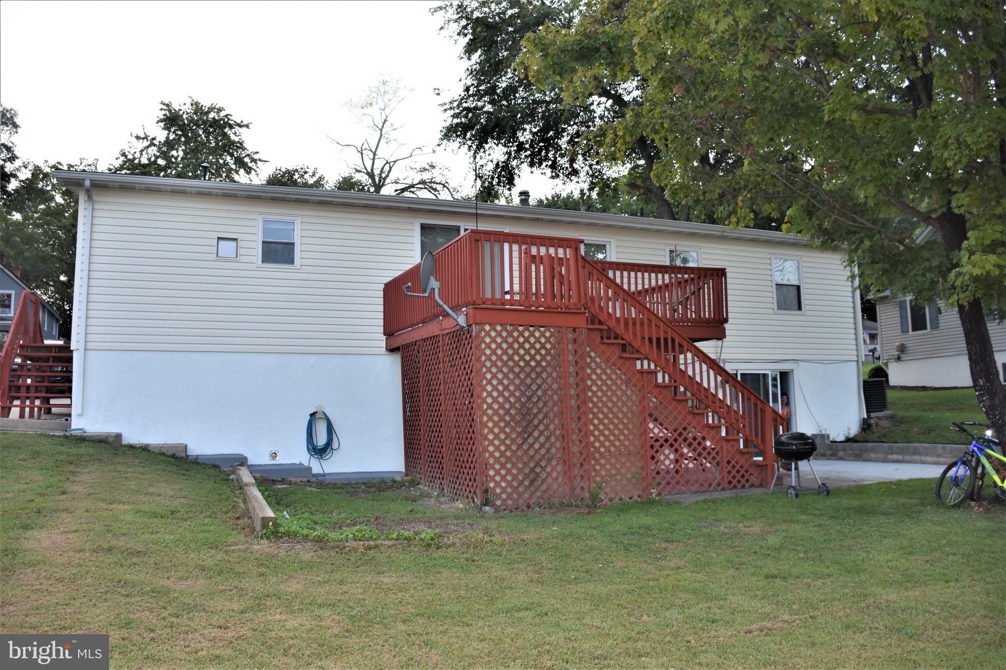 SAVAGE MEADOWS - Residential