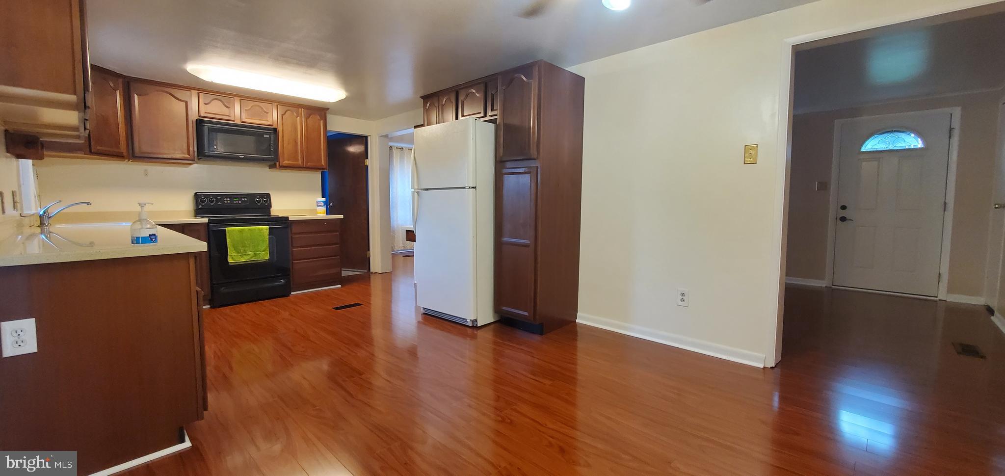 SAVAGE MEADOWS - Residential