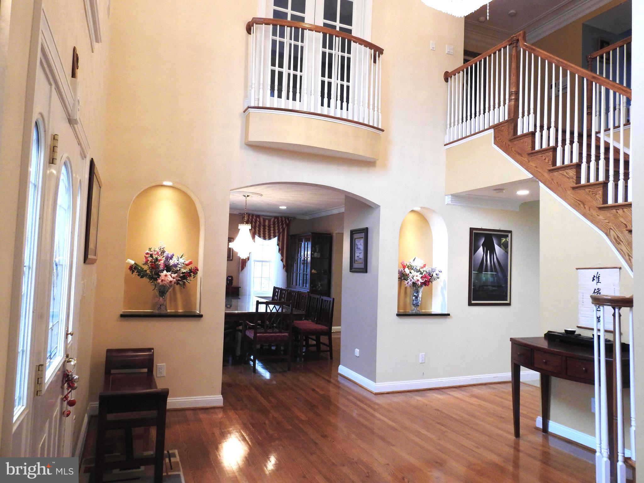DERWOOD STATION - Residential