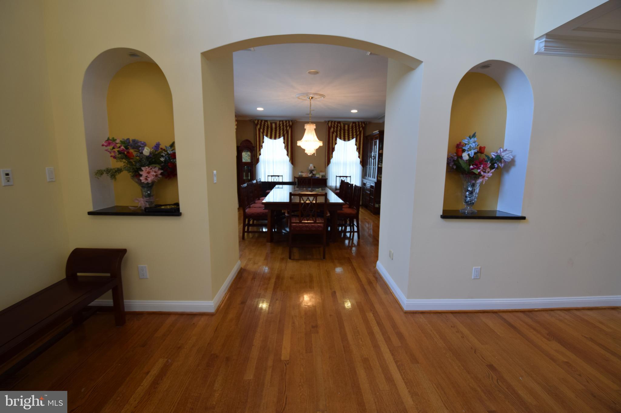 DERWOOD STATION - Residential