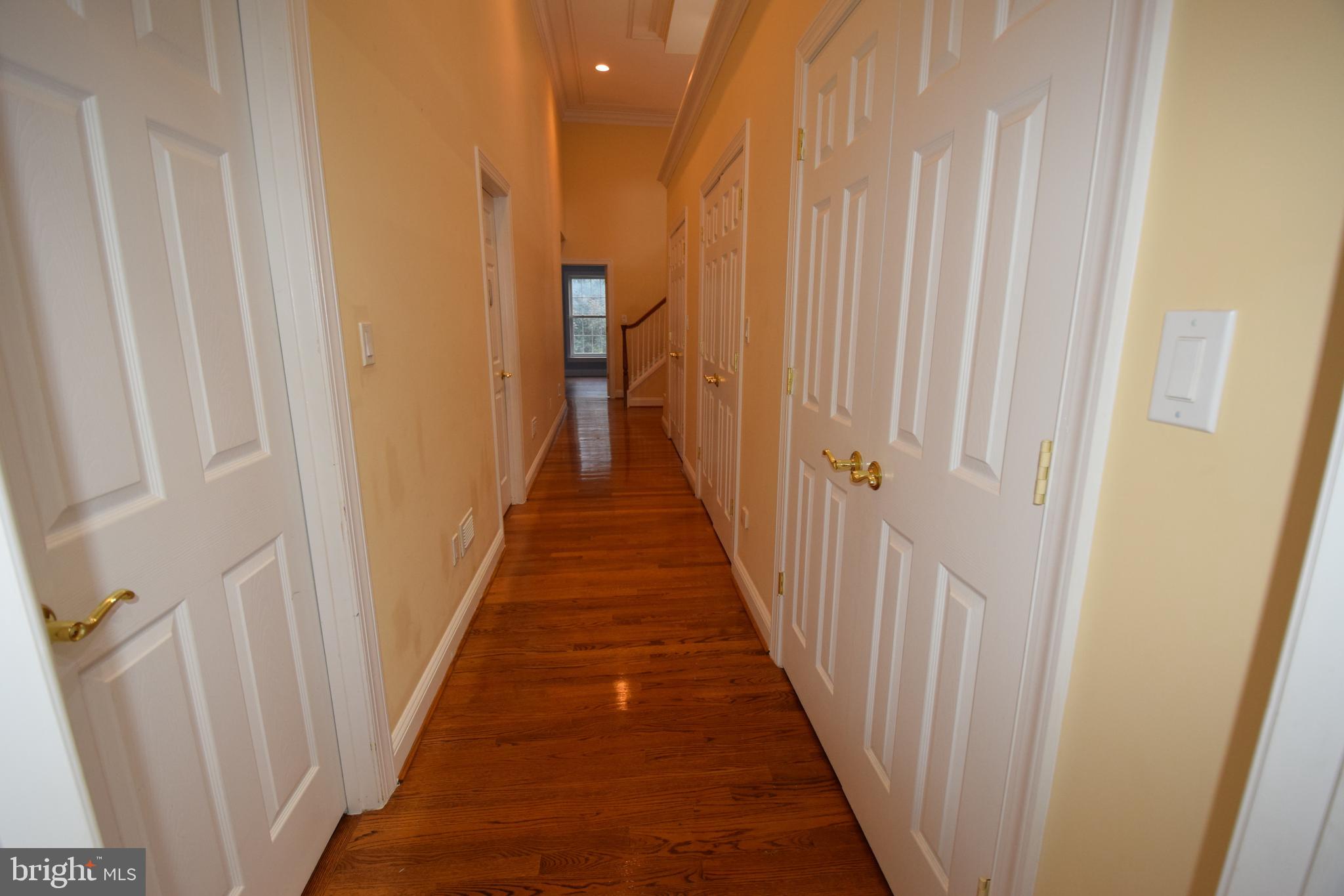 DERWOOD STATION - Residential