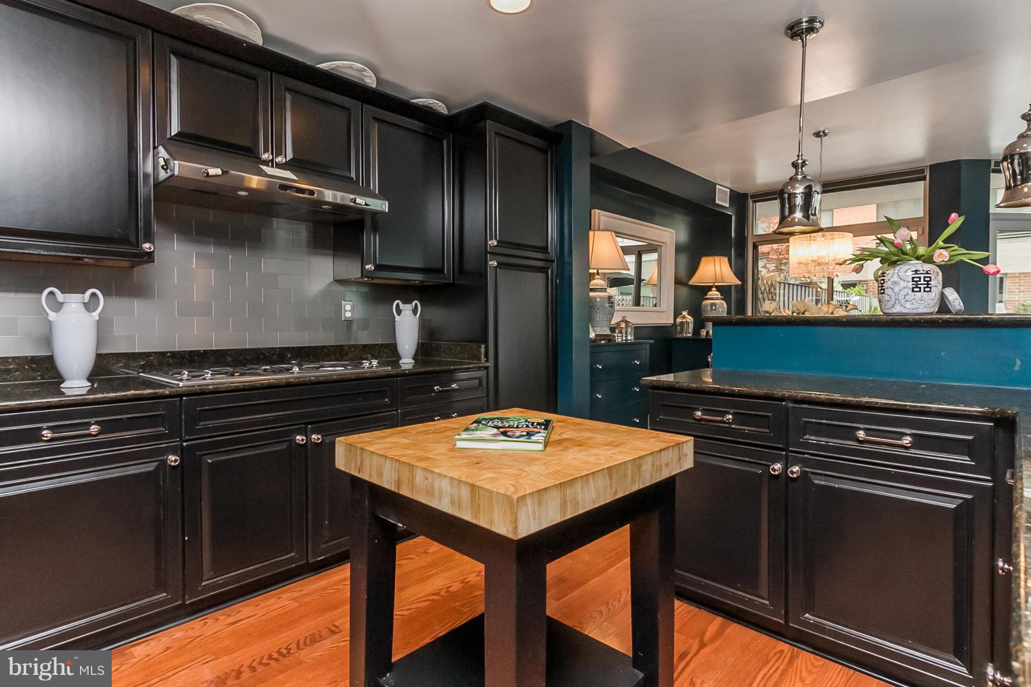 HARBOR EAST - Residential