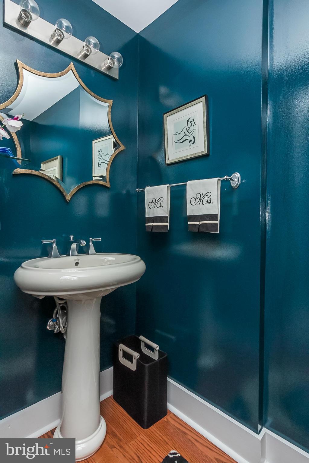 HARBOR EAST - Residential