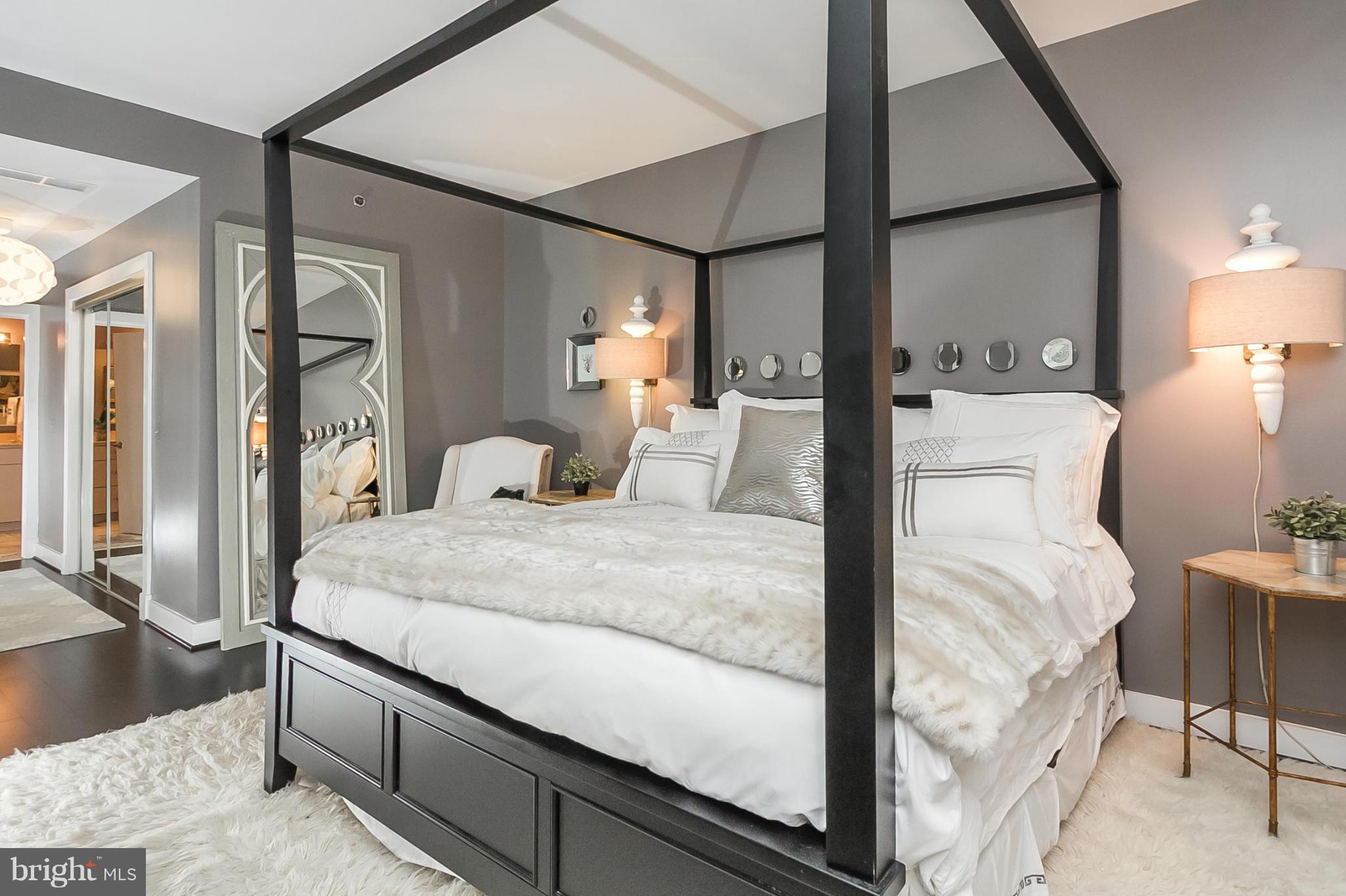 HARBOR EAST - Residential