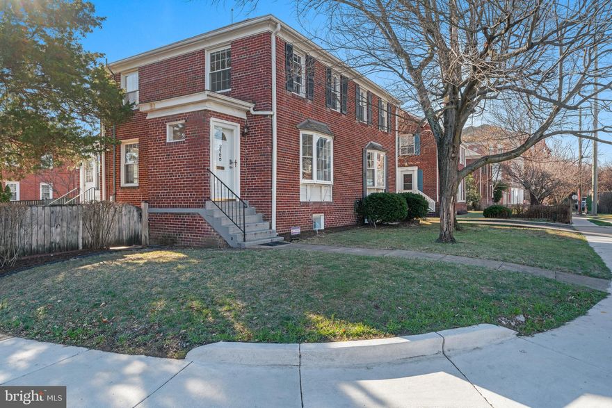 A beautifully updated brick duplex in the heart of Arlington! This charming end-unit home offers the perfect blend of comfort, convenience, and modern upgrades, all within minutes of Washington, DC, Pentagon City, and The Pentagon. Enjoy easy commuting, vibrant city amenities, and the tranquility of a quiet neighborhood. Unbeatable Location  Situated close to major commuter routes, shops, dining, parks, and urban conveniences. Rare Corner Lot  Sun-filled end-unit with extra windows, enhanced privacy, and a spacious, fully fenced yard. Private Parking . Your own dedicated off-street parking for added ease. Fully Updated three full bathrooms and fresh paint throughout.

Flexible Lower-Level Suite: The finished lower level includes a potential 3rd bedroom or home office, complete with a private full bath and separate walk-up entrance  ideal for guests, an in-law suite, or work-from-home needs.  Gleaming hardwood floors flow through the main and upper levels.

Classic Brick Exterior: A cozy, well-maintained brick duplex with excellent curb appeal.

Owner is looking for a long term lease and well qualified tenant! Pets are accepted on a case by case basis.