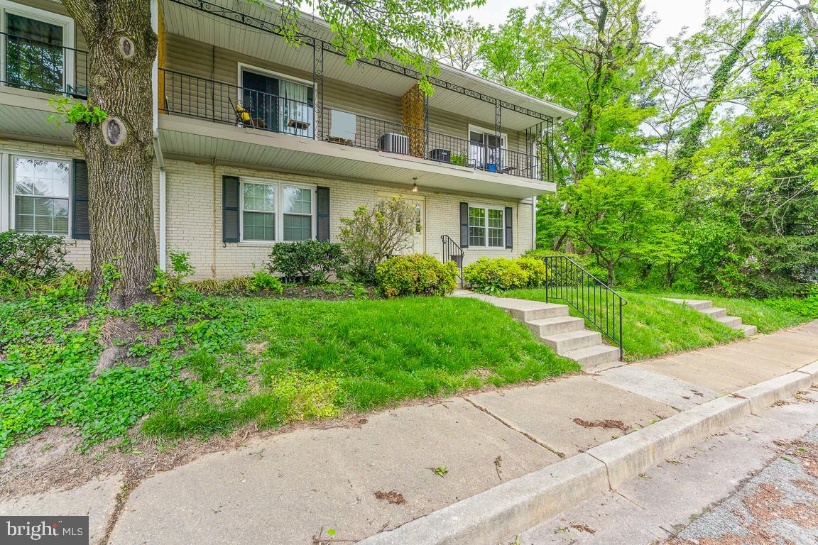 TOWSON GARDENS - Residential