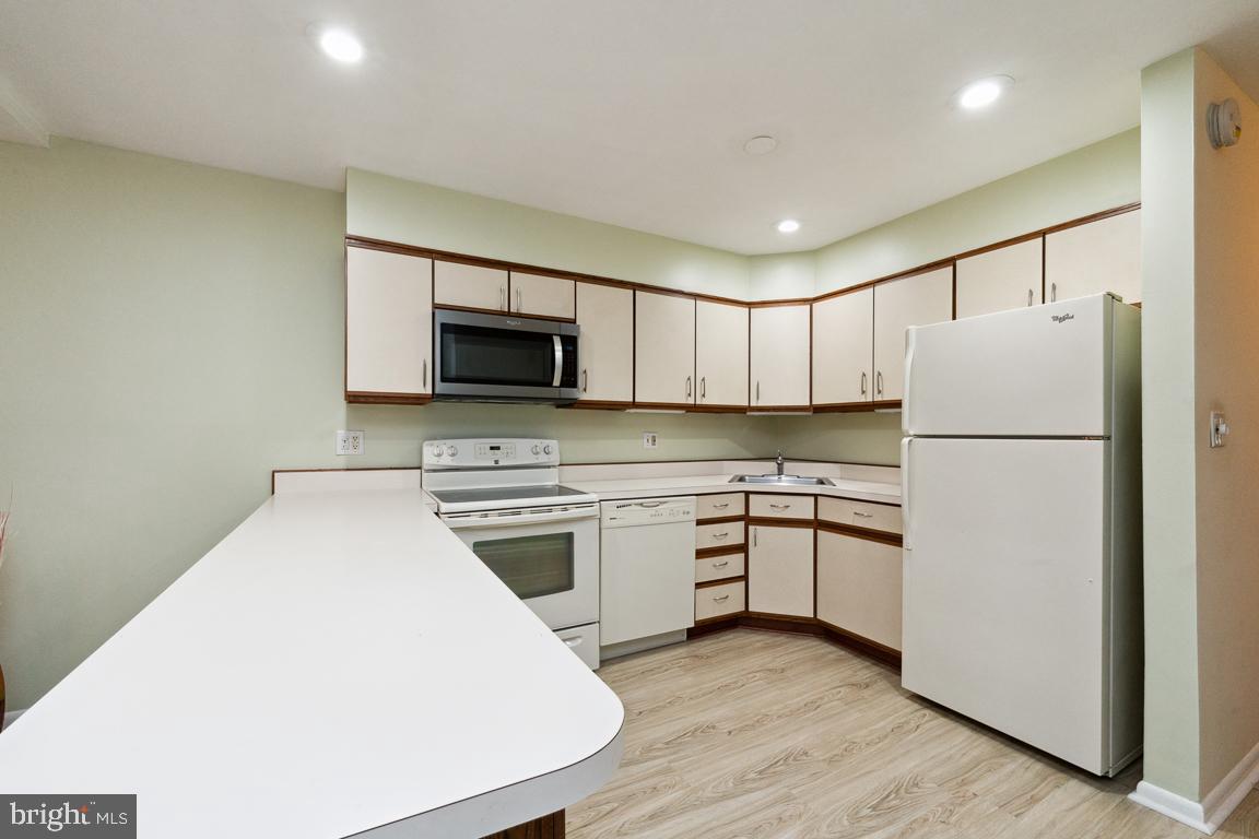 TOWSON GARDENS - Residential