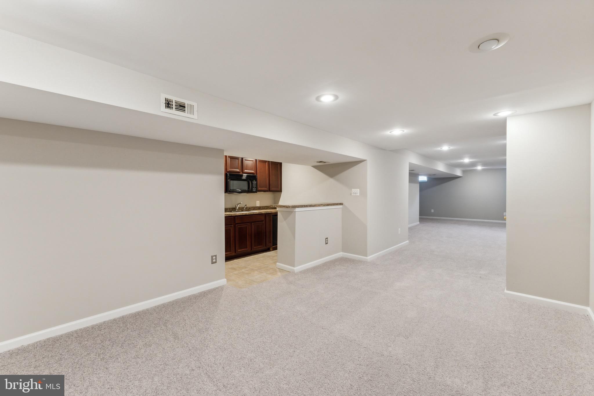 SALEM FIELDS - Residential