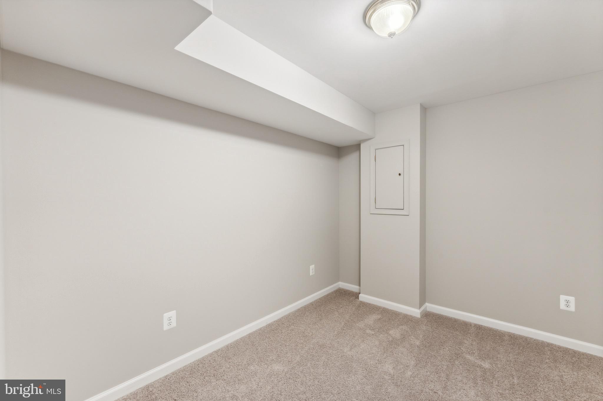 SALEM FIELDS - Residential