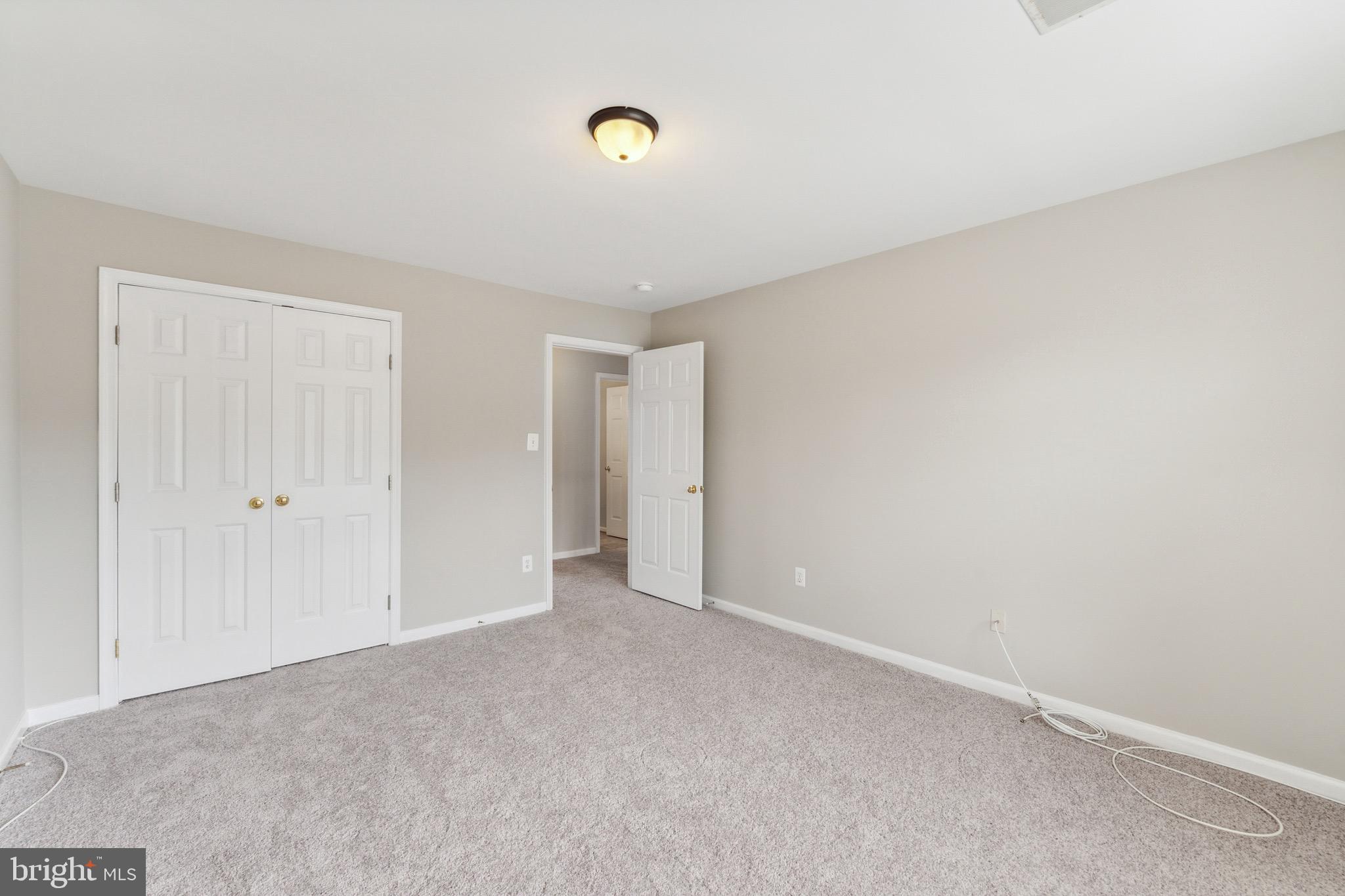 SALEM FIELDS - Residential