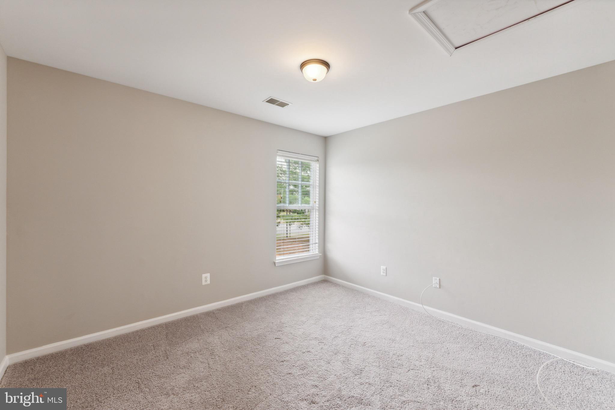 SALEM FIELDS - Residential