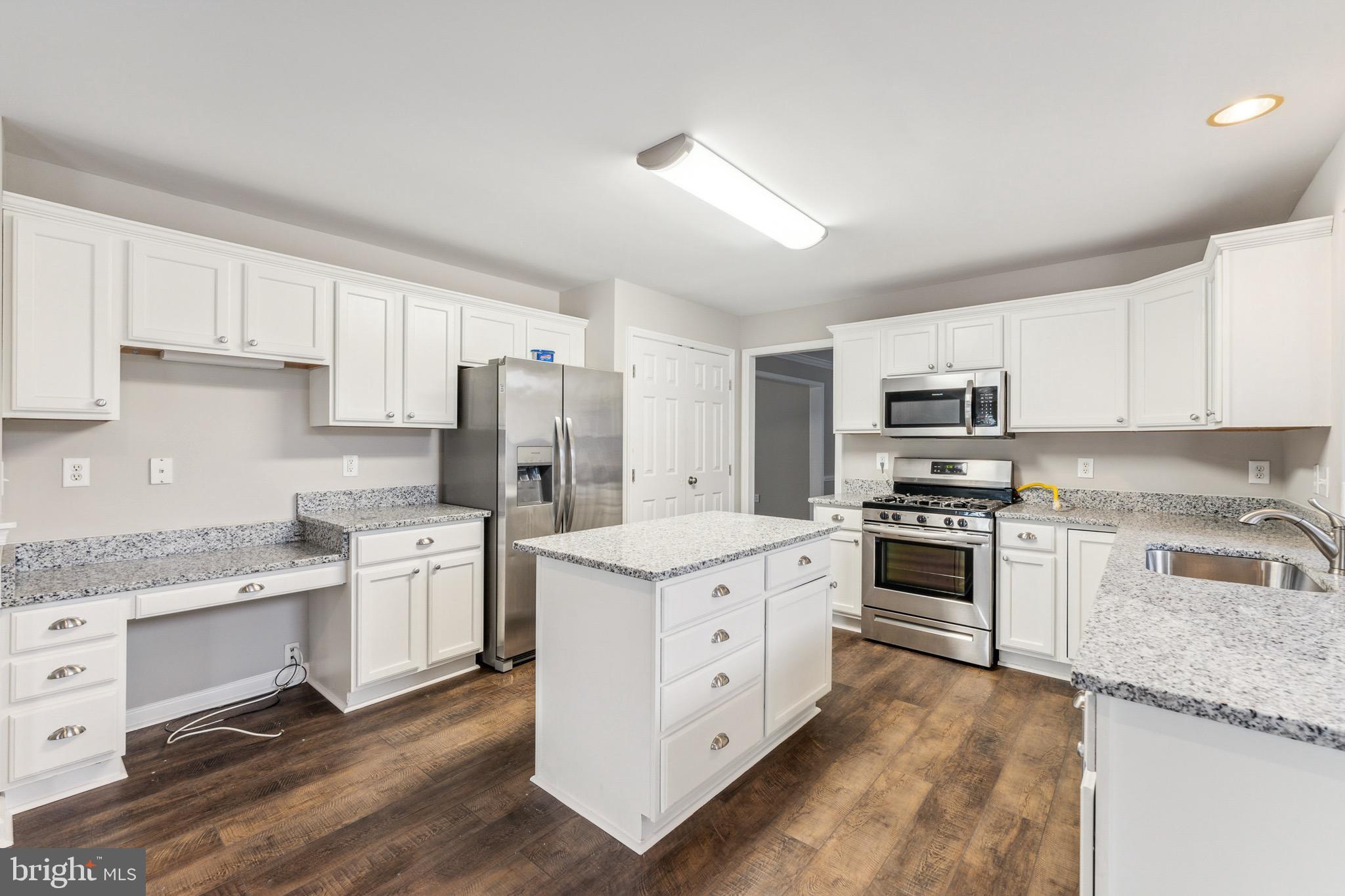 SALEM FIELDS - Residential