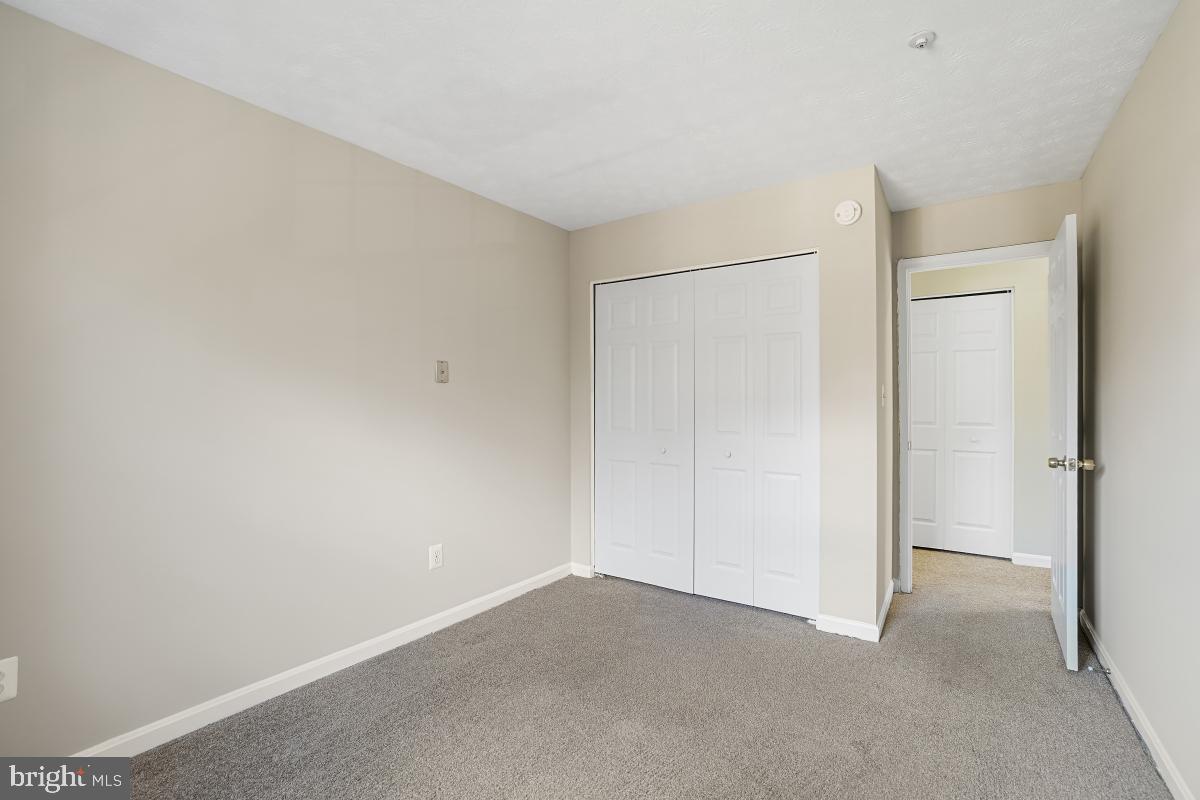 RIVER PARK - Residential Lease