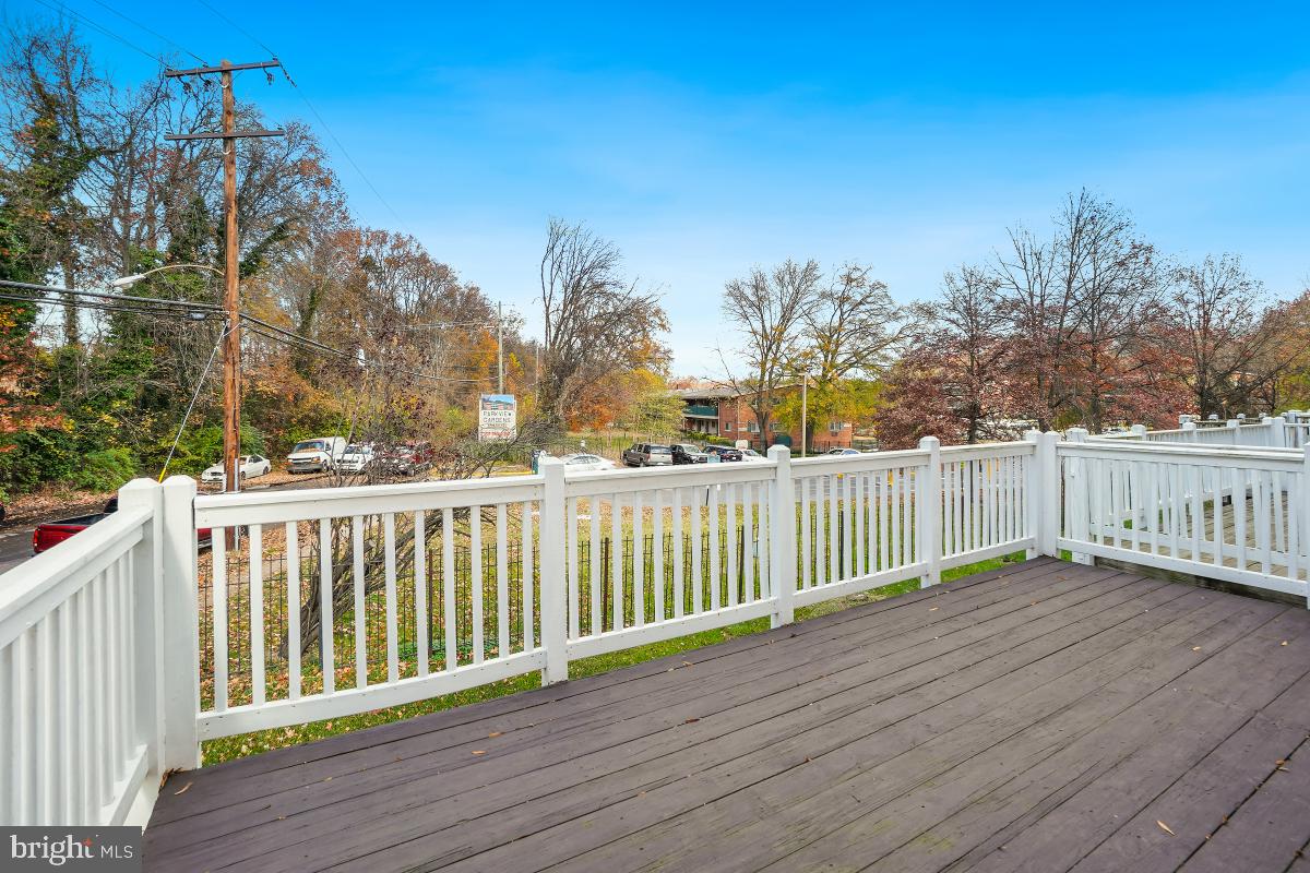 RIVER PARK - Residential Lease