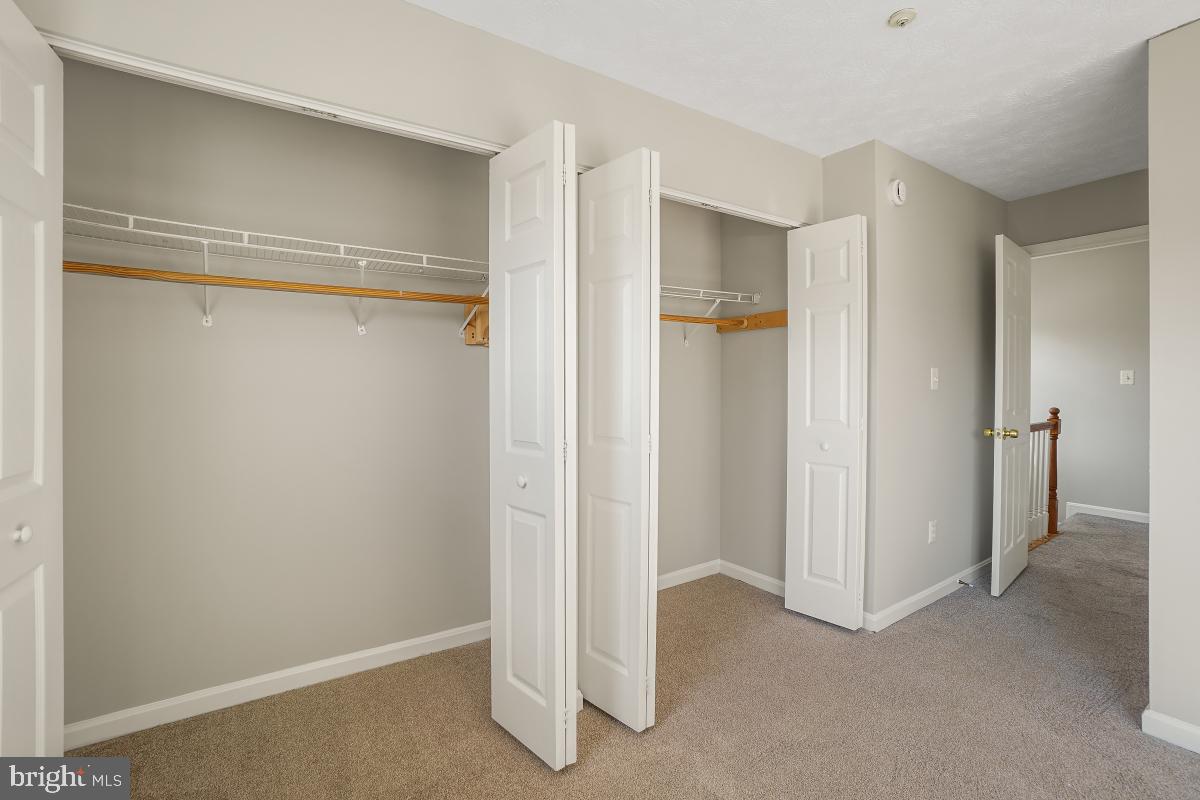 RIVER PARK - Residential Lease