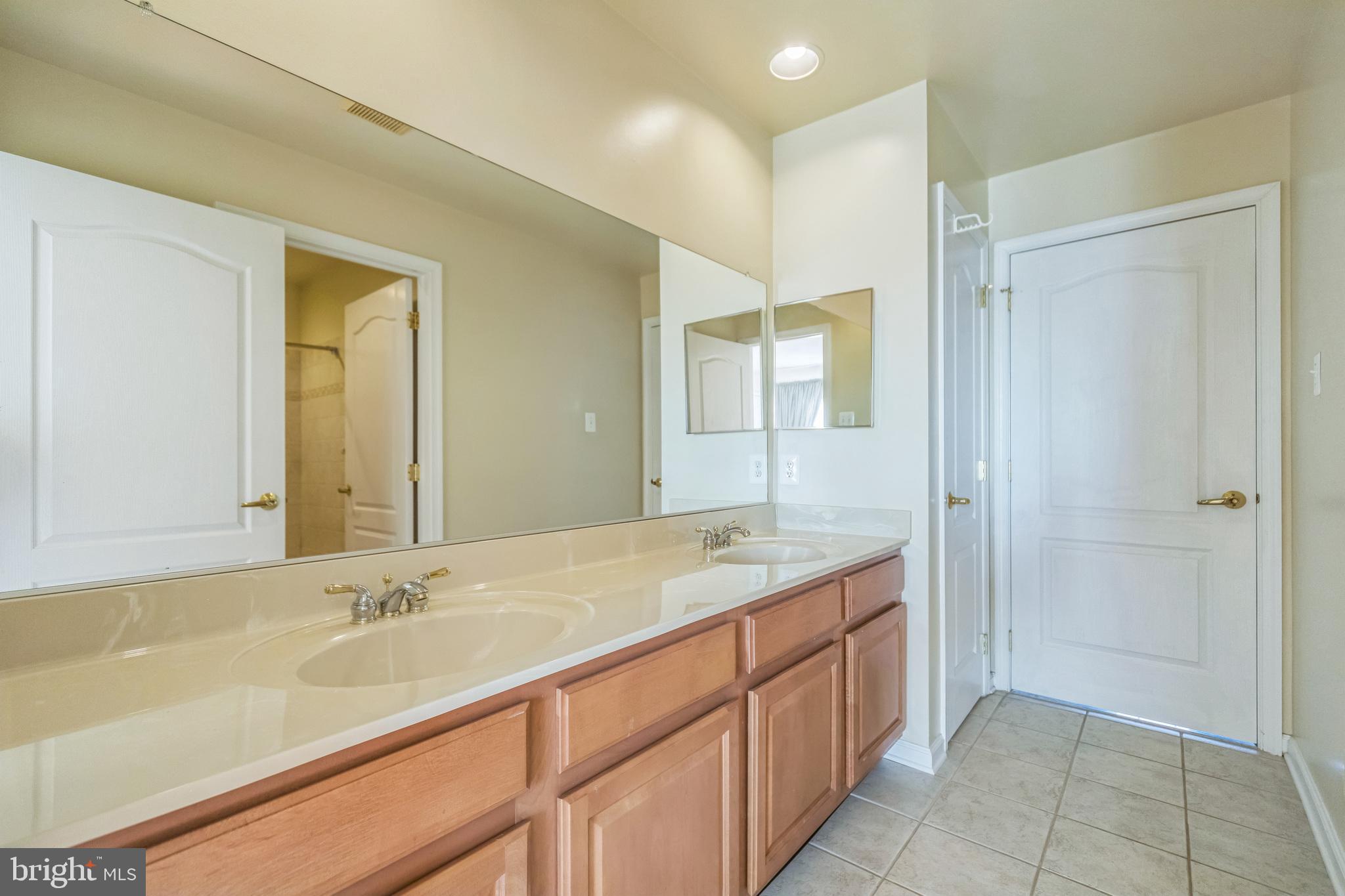 WAINWRIGHT AT WHIT - Residential