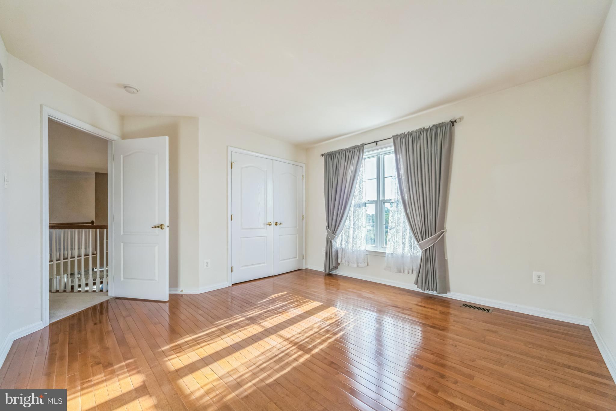 WAINWRIGHT AT WHIT - Residential