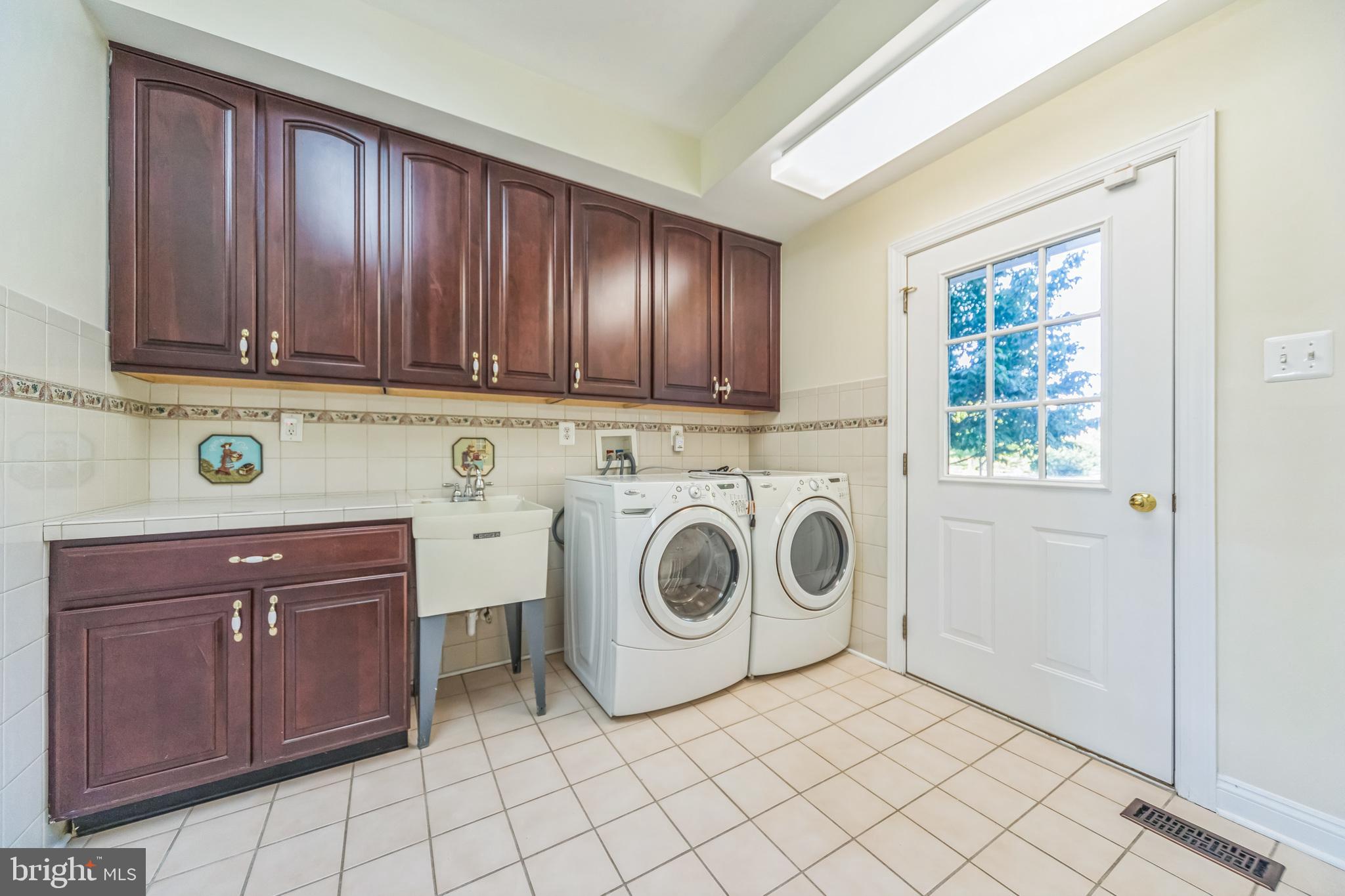 WAINWRIGHT AT WHIT - Residential