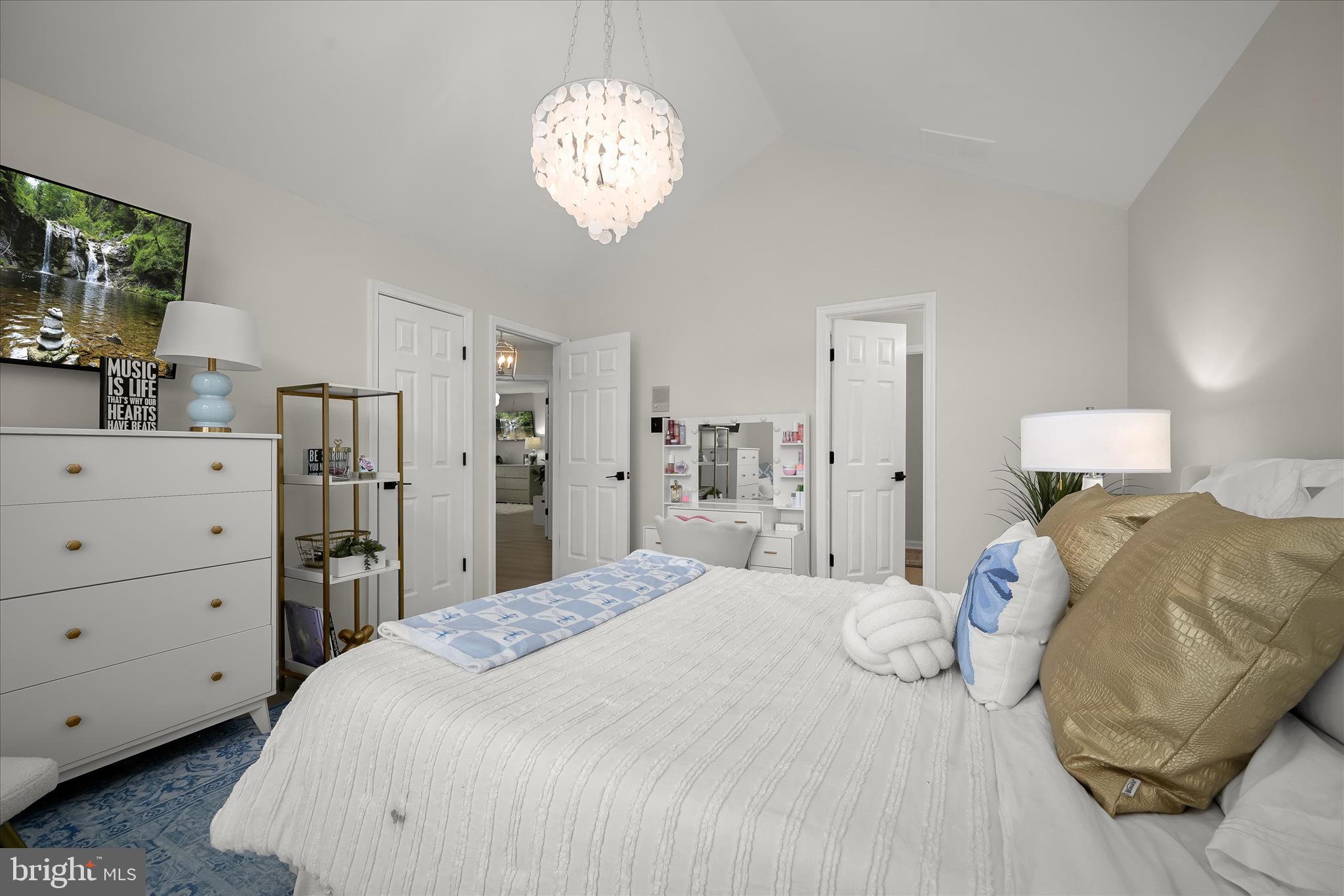 FOX VALLEY ESTATES - Residential