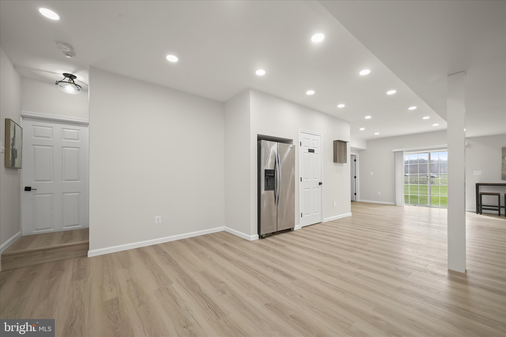 FOX VALLEY ESTATES - Residential