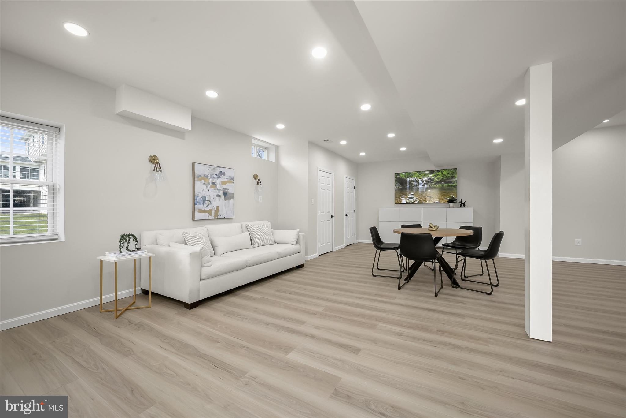 FOX VALLEY ESTATES - Residential