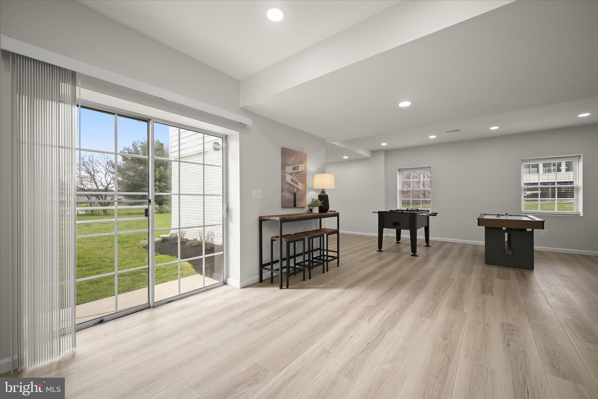 FOX VALLEY ESTATES - Residential