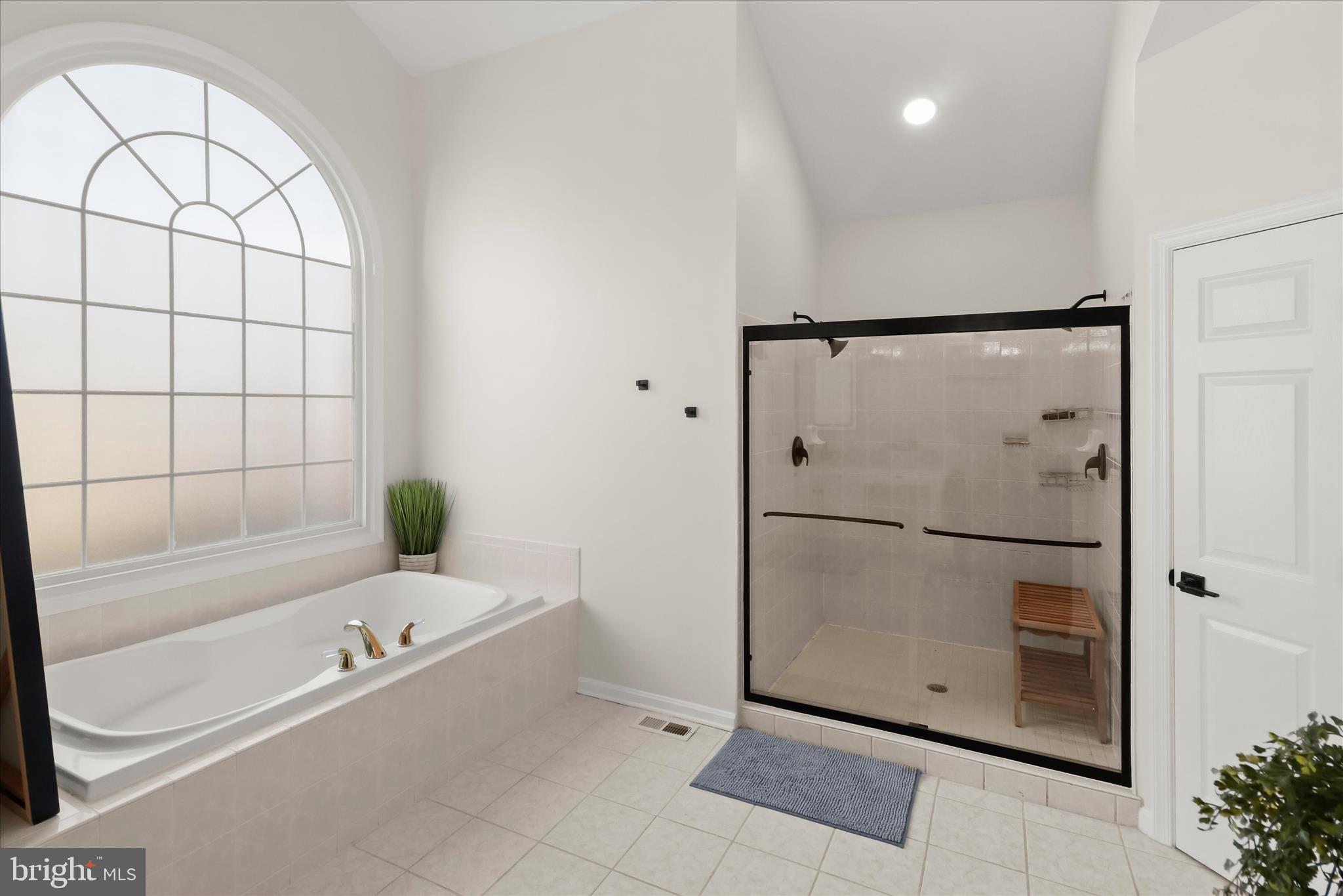 FOX VALLEY ESTATES - Residential