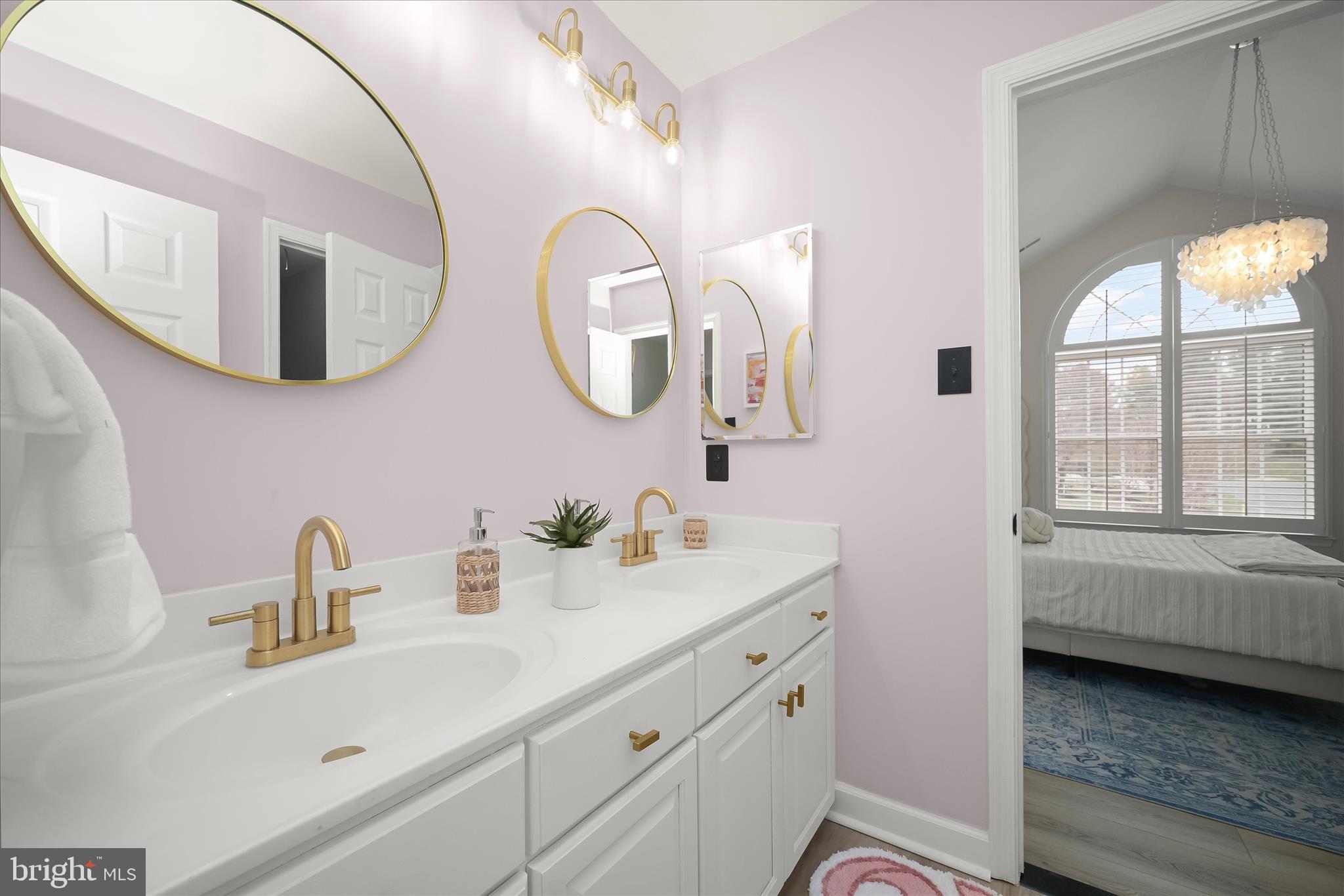 FOX VALLEY ESTATES - Residential