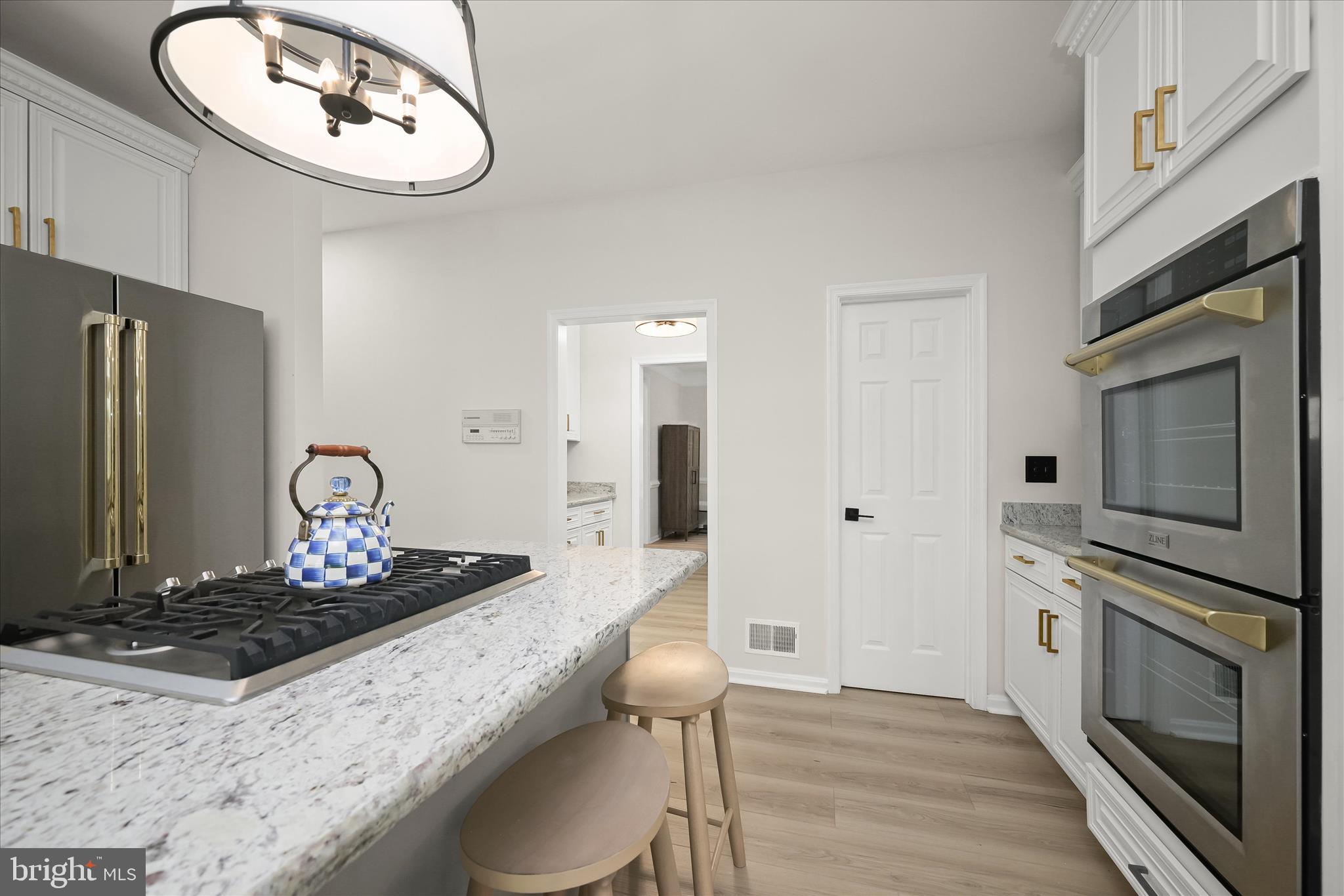 FOX VALLEY ESTATES - Residential