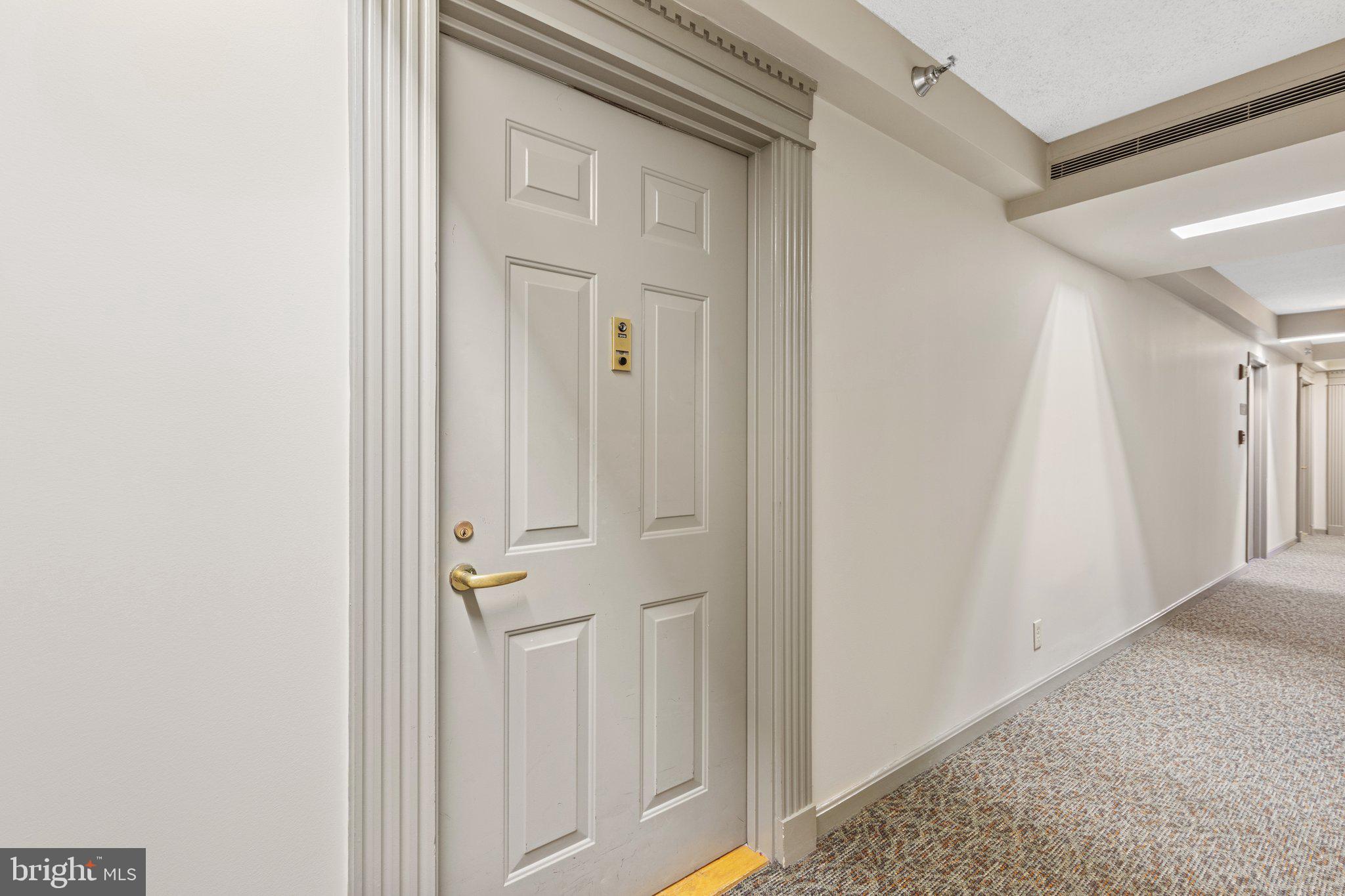 ALTA VISTA - Residential Lease