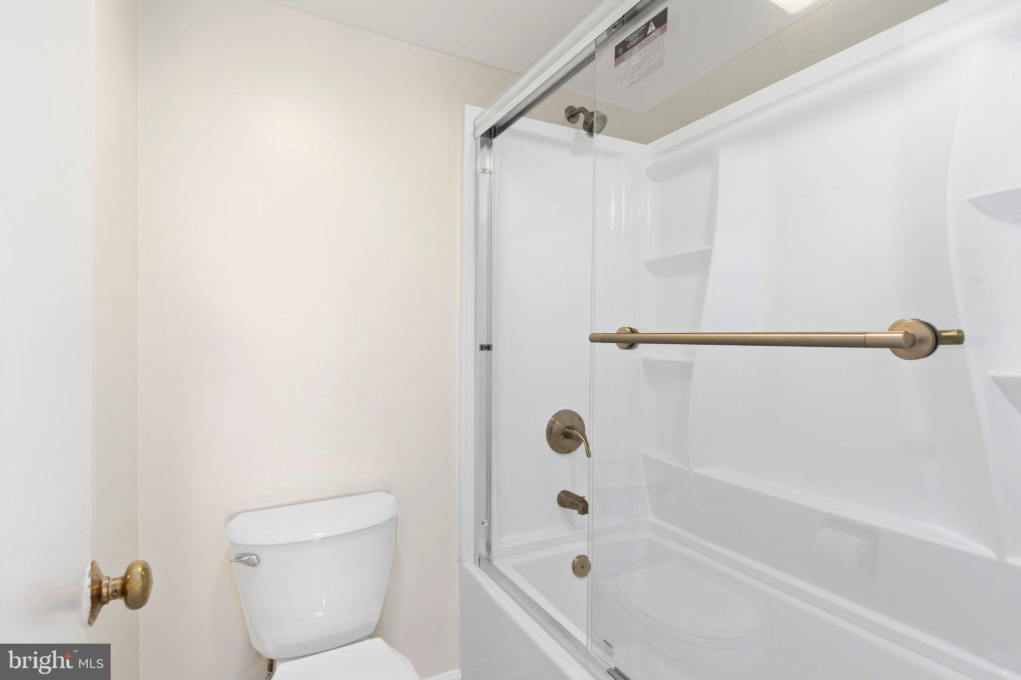 ALTA VISTA - Residential Lease