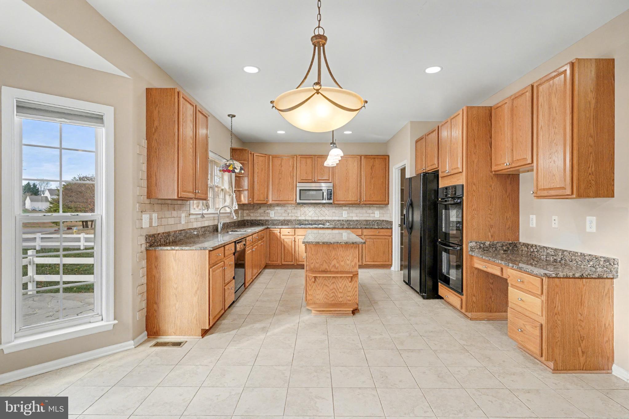 AUSTIN RIDGE - Residential Lease