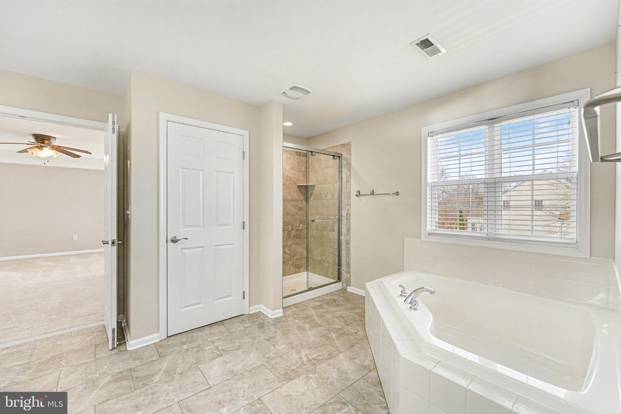 AUSTIN RIDGE - Residential Lease