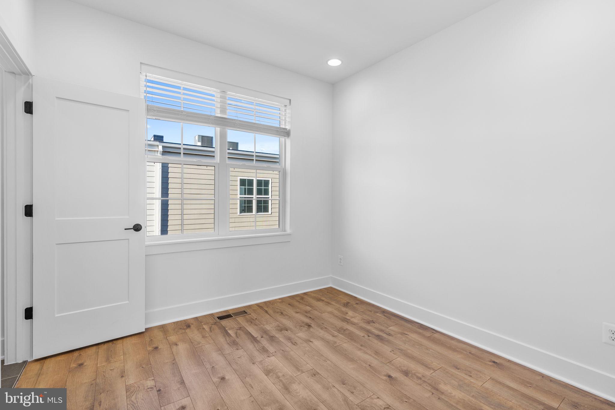 GRAHAM PARK - Residential Lease