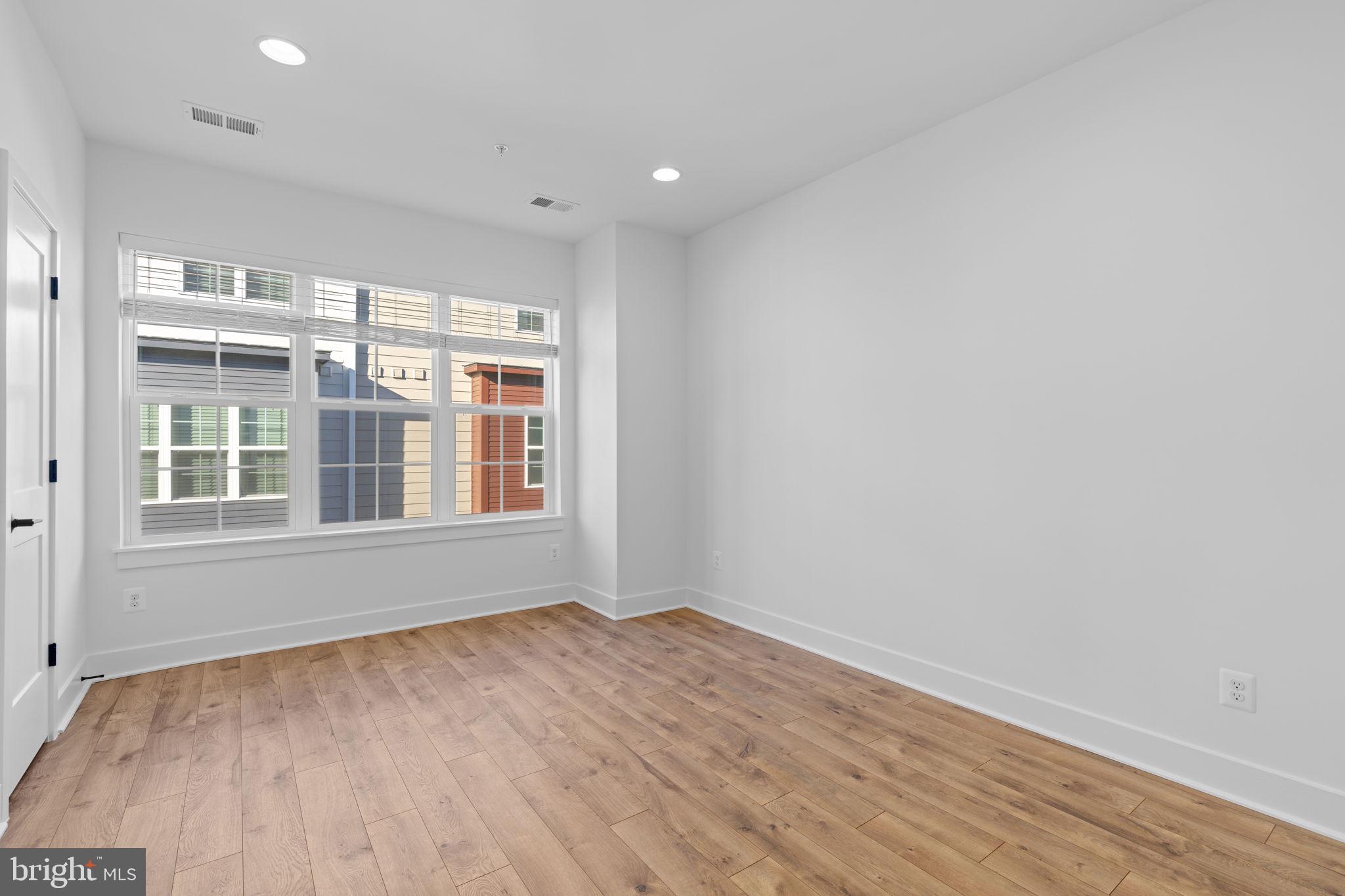 GRAHAM PARK - Residential Lease