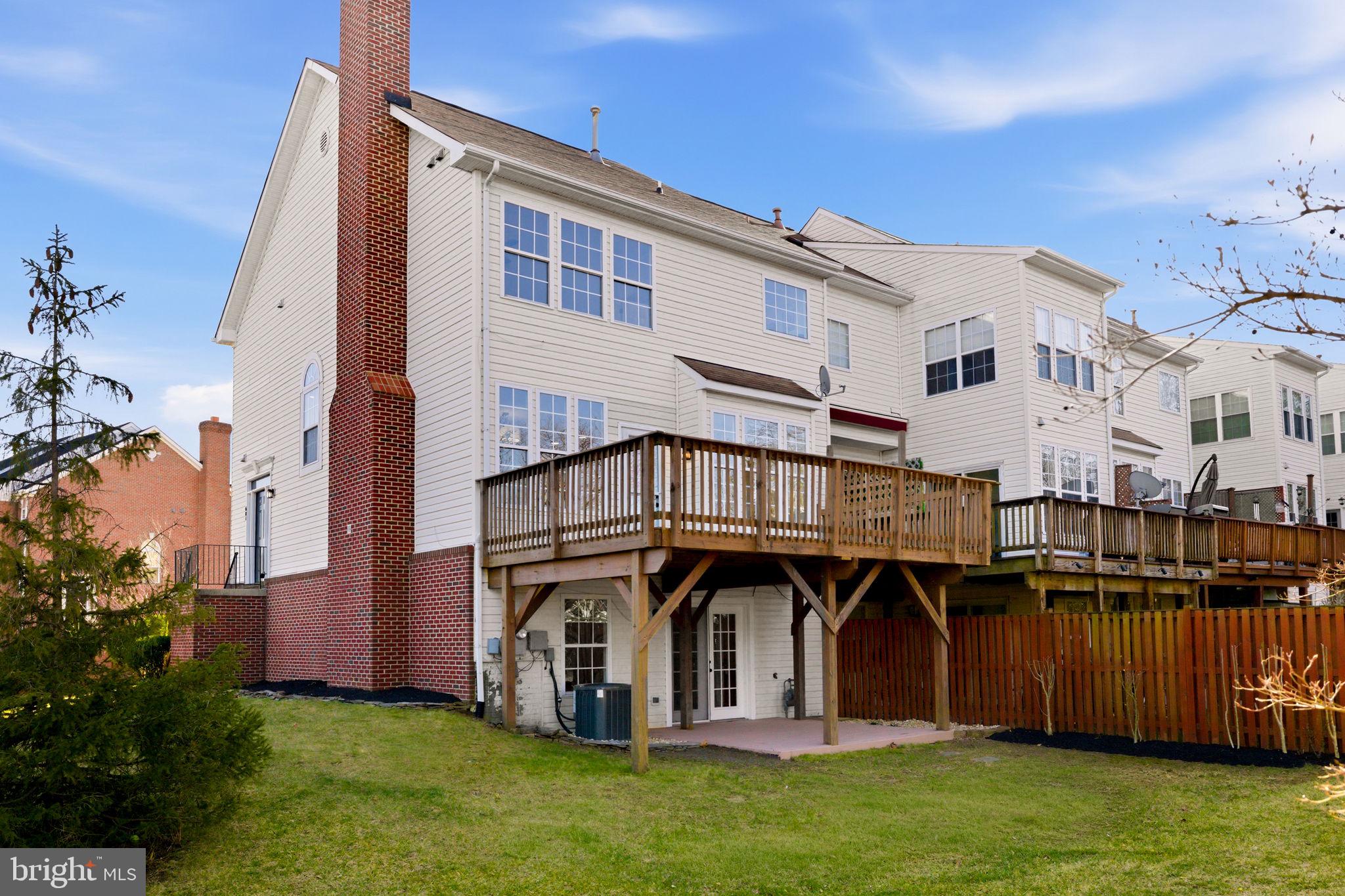 TAVISTOCK FARMS - Residential