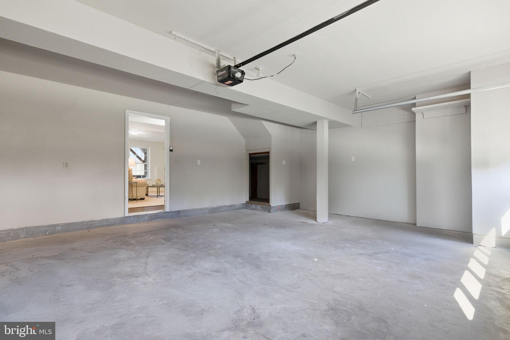 TAVISTOCK FARMS - Residential