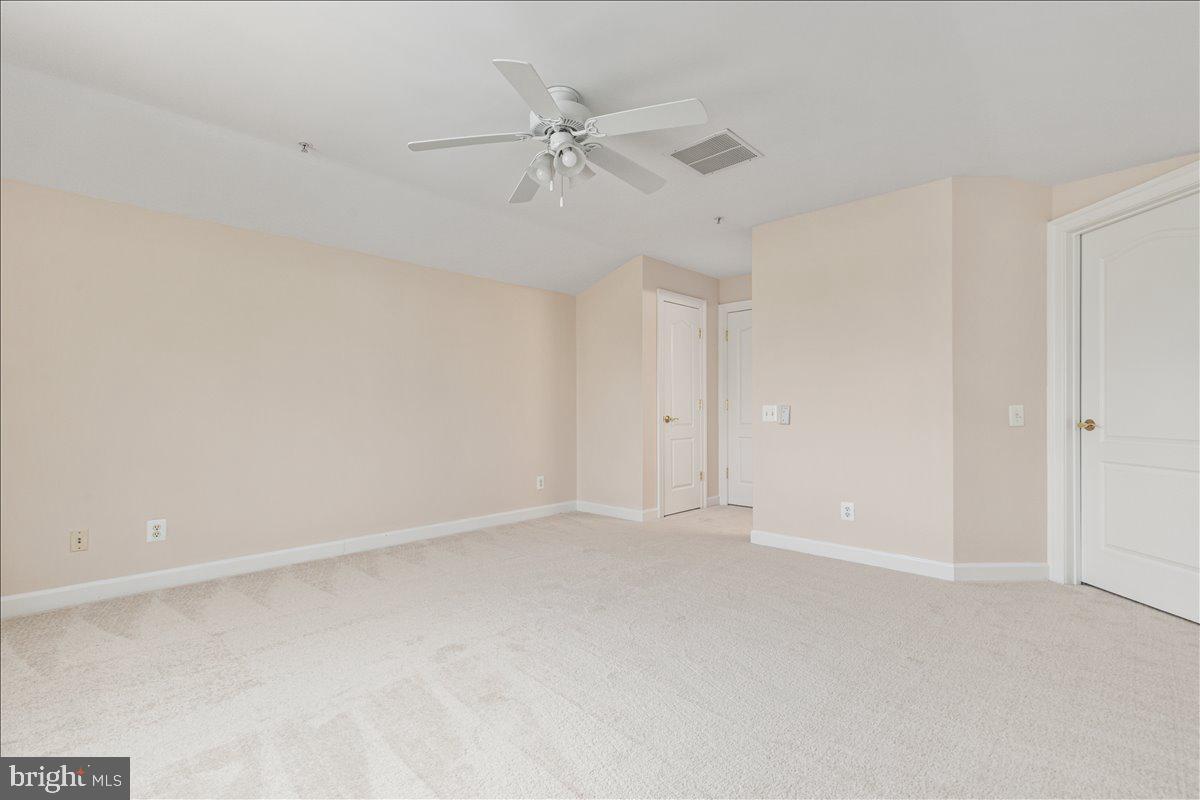 COUNTRY CREEK - Residential