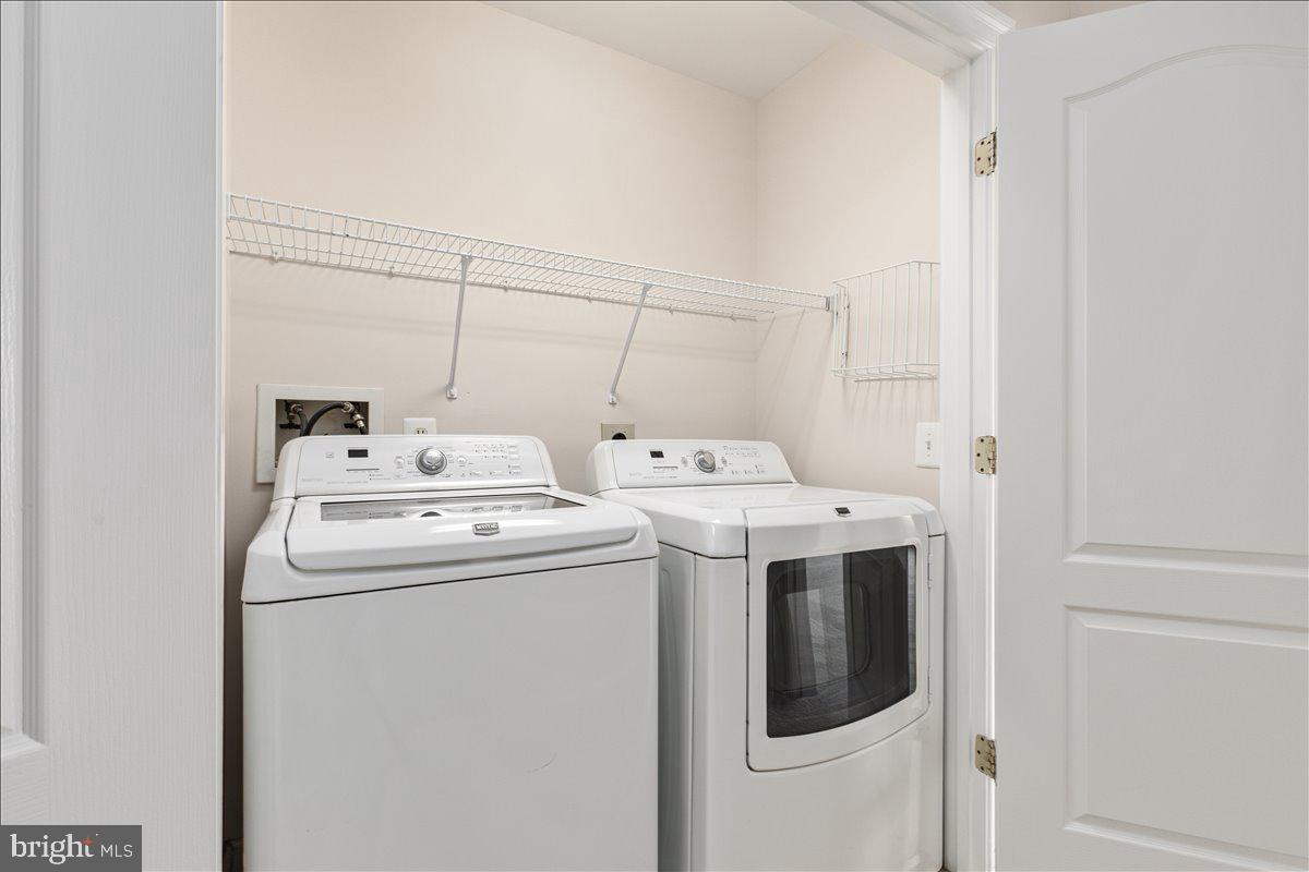 COUNTRY CREEK - Residential